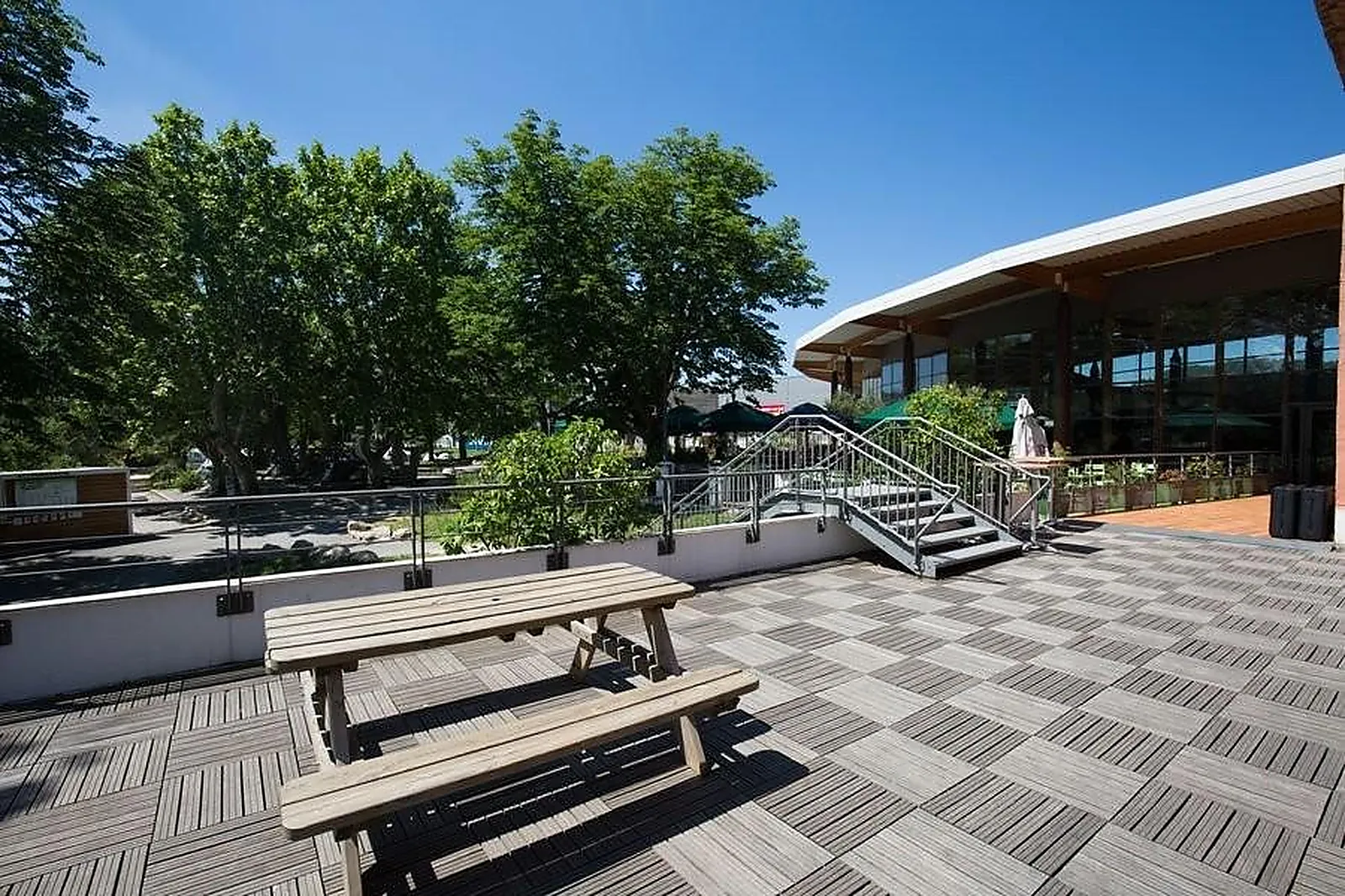 Lieux événementiels, DÉCATHLON VILLAGE BOUC-BEL-AIR