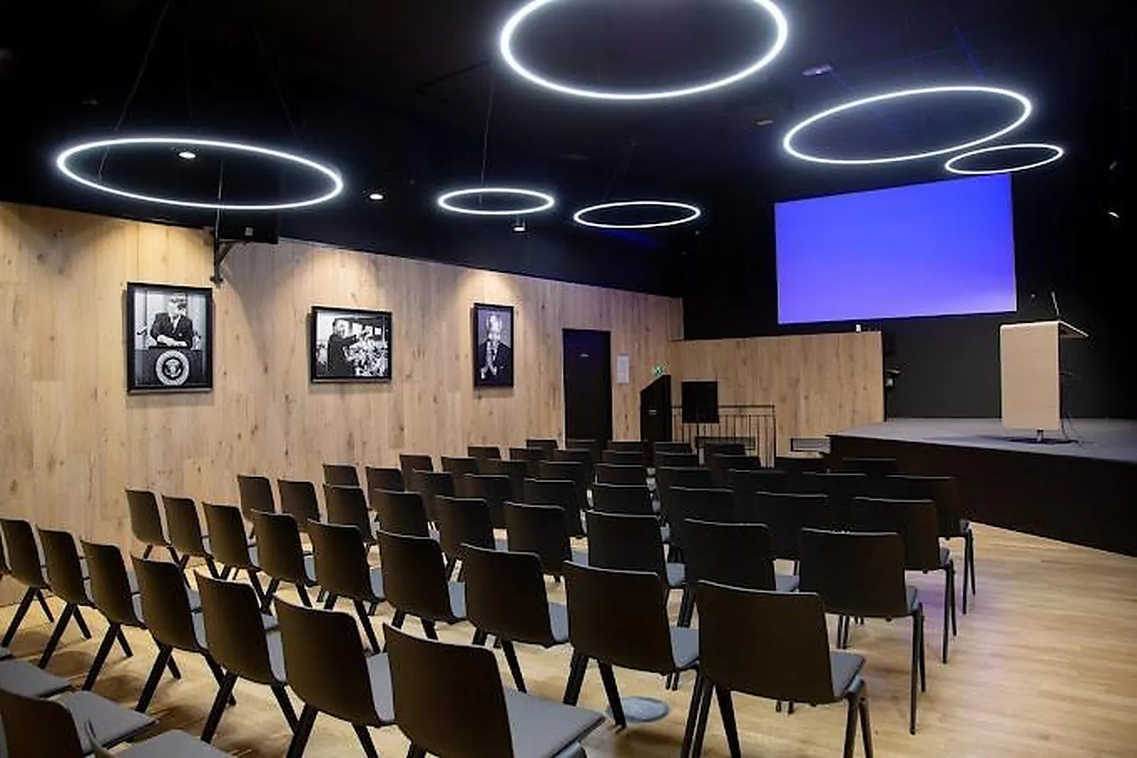 Lieux événementiels, DEEP AND CO