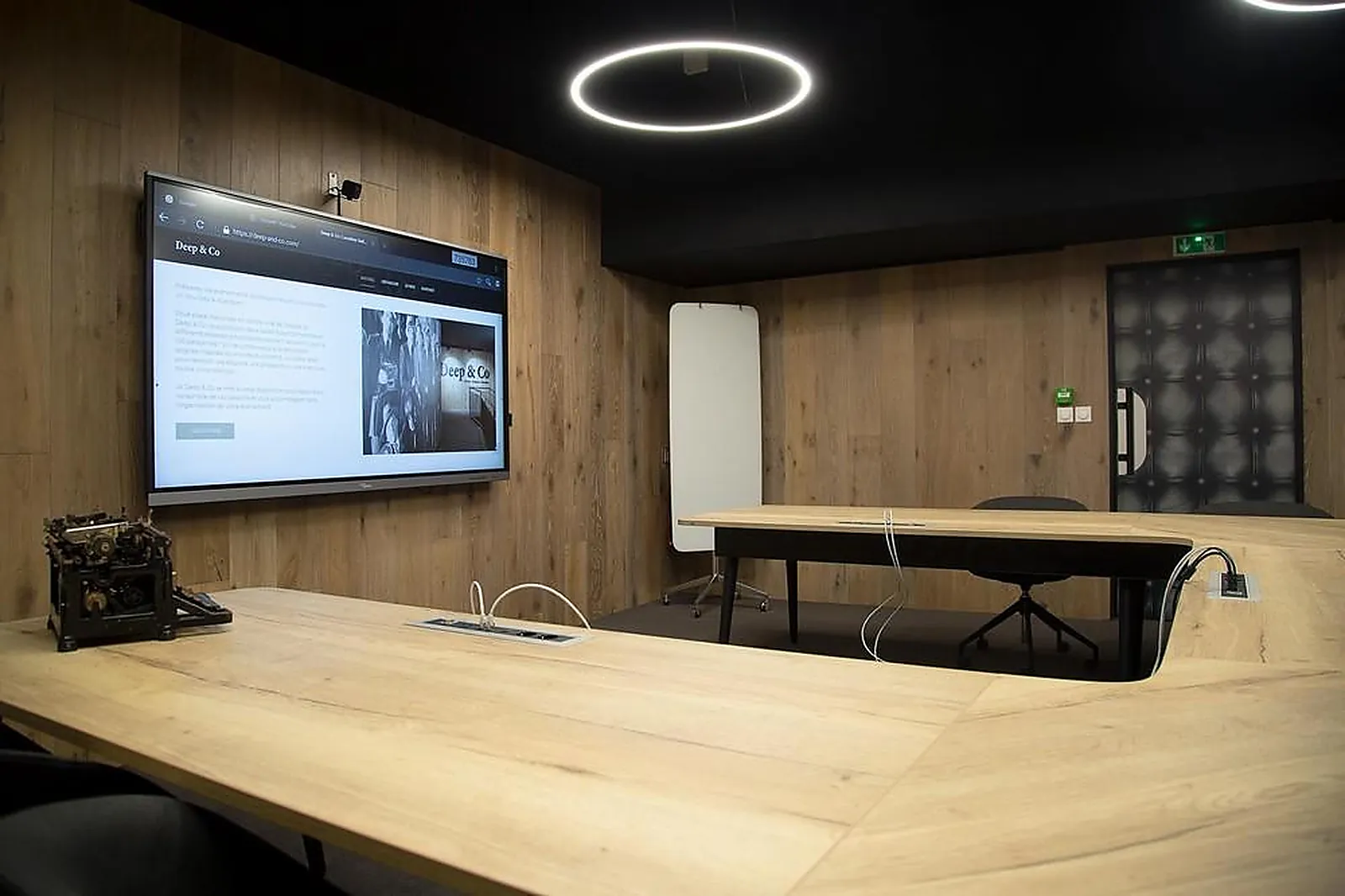 Lieux événementiels, DEEP AND CO