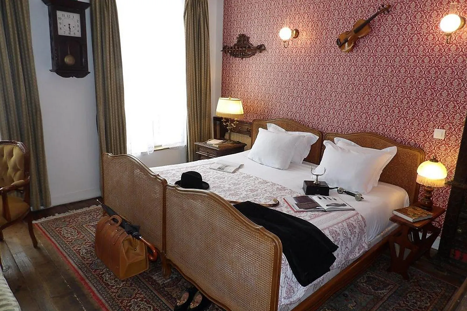 Lieux événementiels, DETECTIVE HOTEL