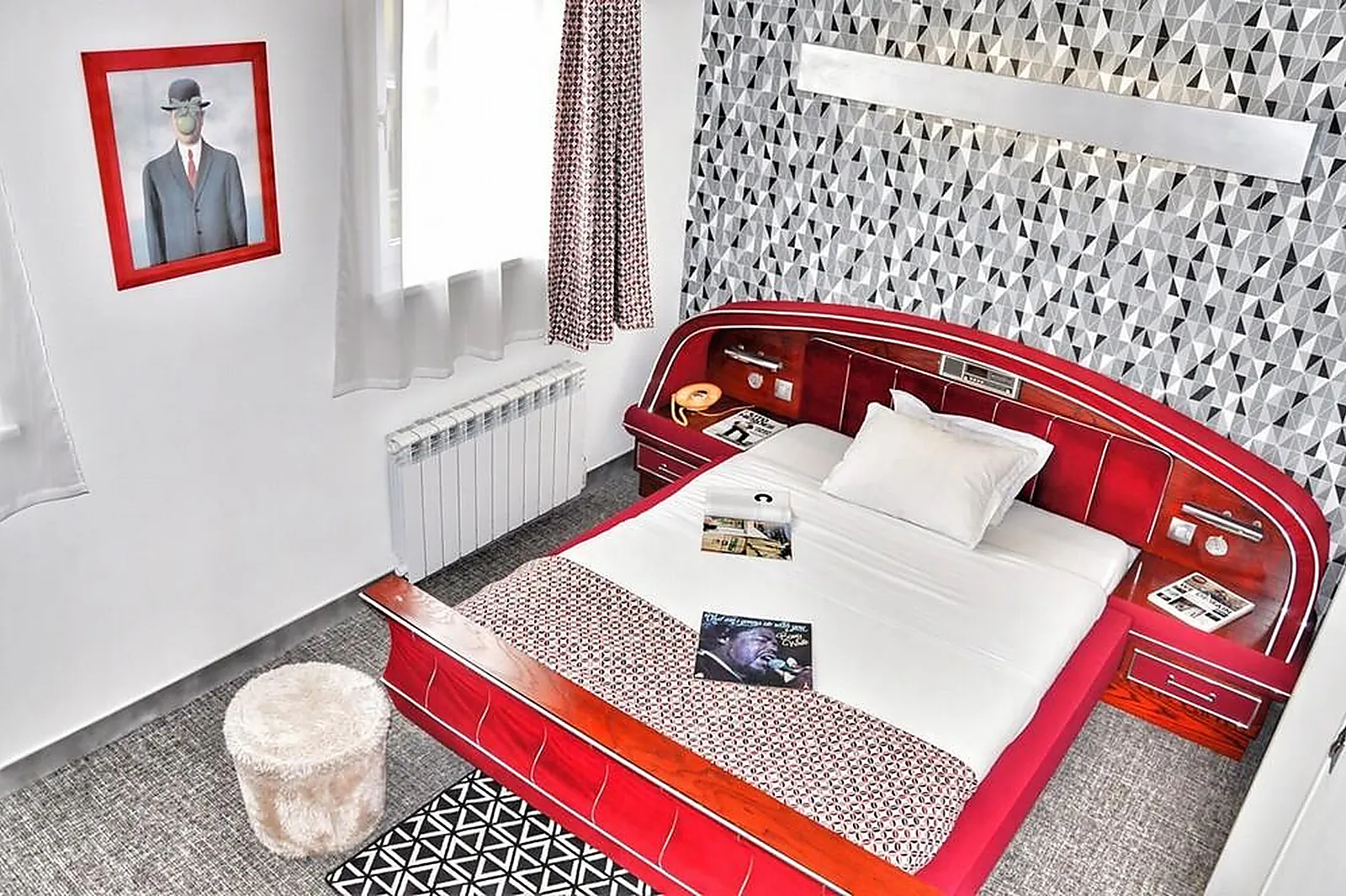 Lieux événementiels, DETECTIVE HOTEL