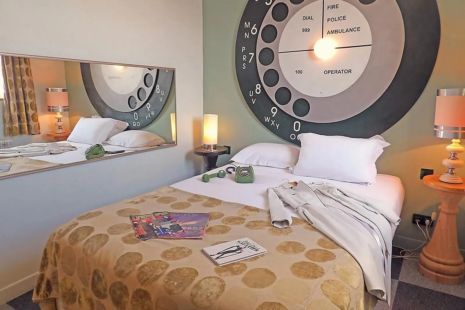 Lieux événementiels, DETECTIVE HOTEL