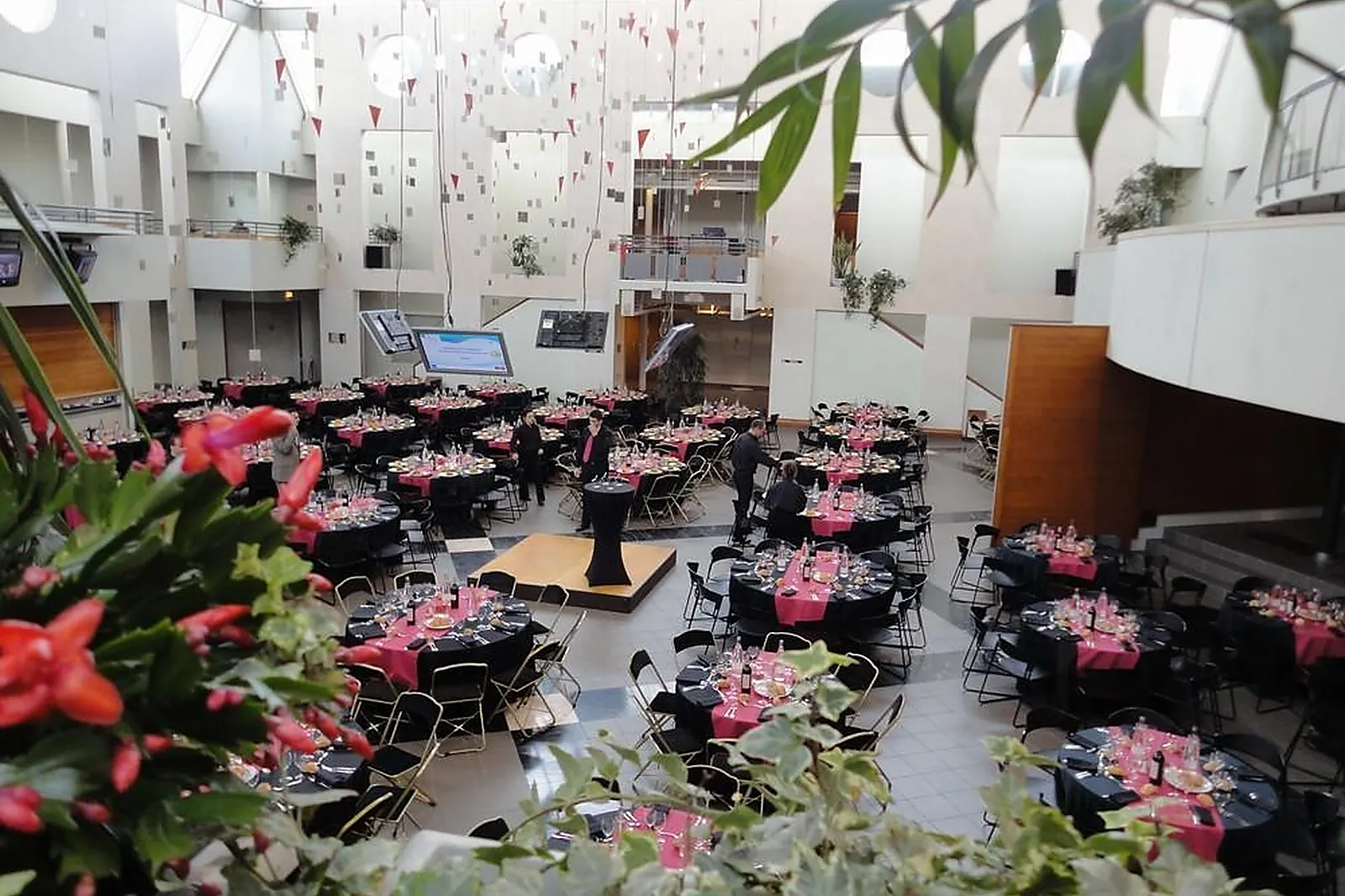 Lieux événementiels, DIAGORA CENTRE DE CONGRÈS ET D'EXPOSITION