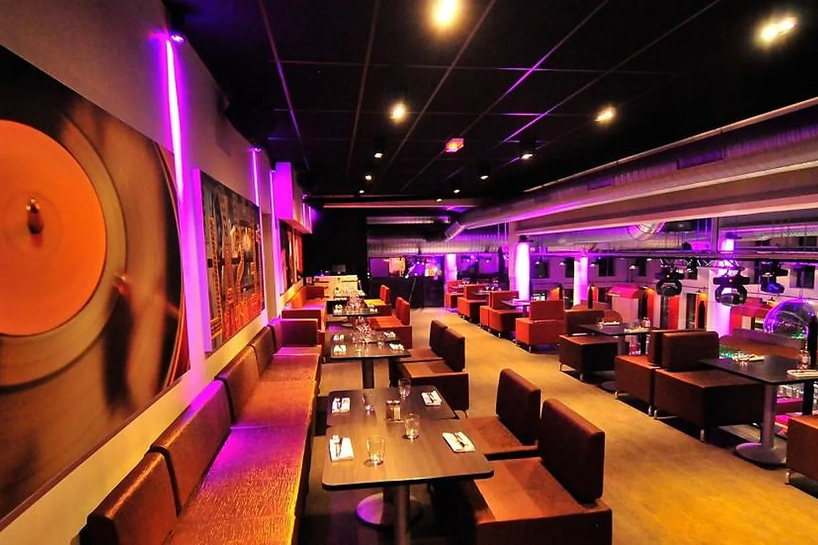 Lieux événementiels, DOCKS 40