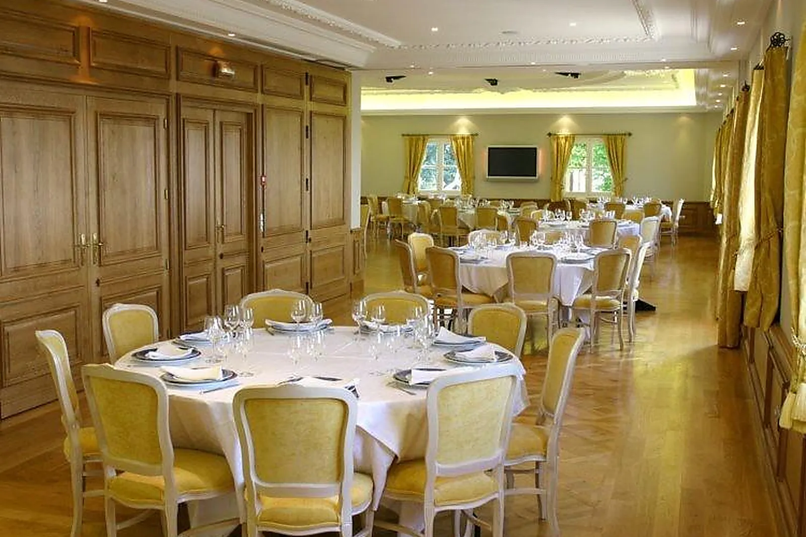 Lieux événementiels, DOMAINE DU MONT LEUZE