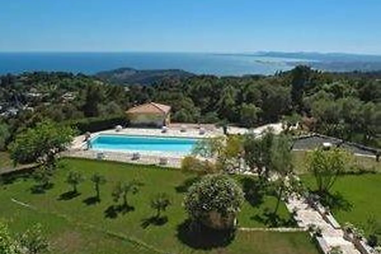 Lieux événementiels, DOMAINE DU MONT LEUZE