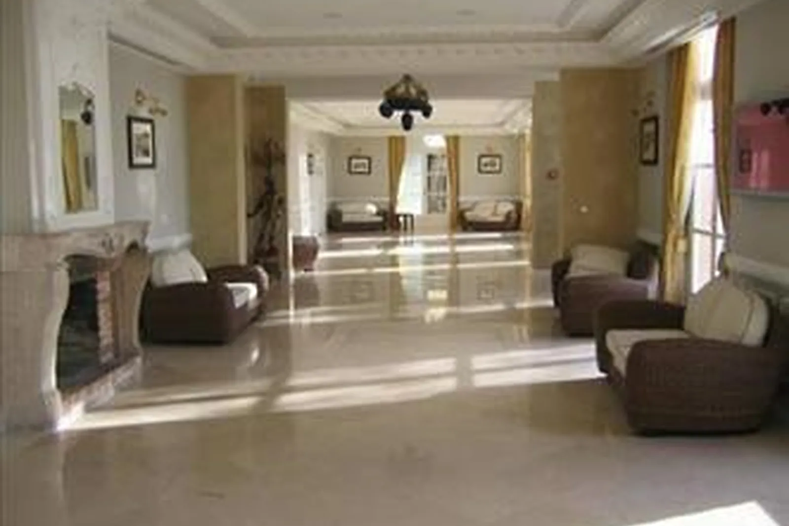 Lieux événementiels, DOMAINE DU MONT LEUZE