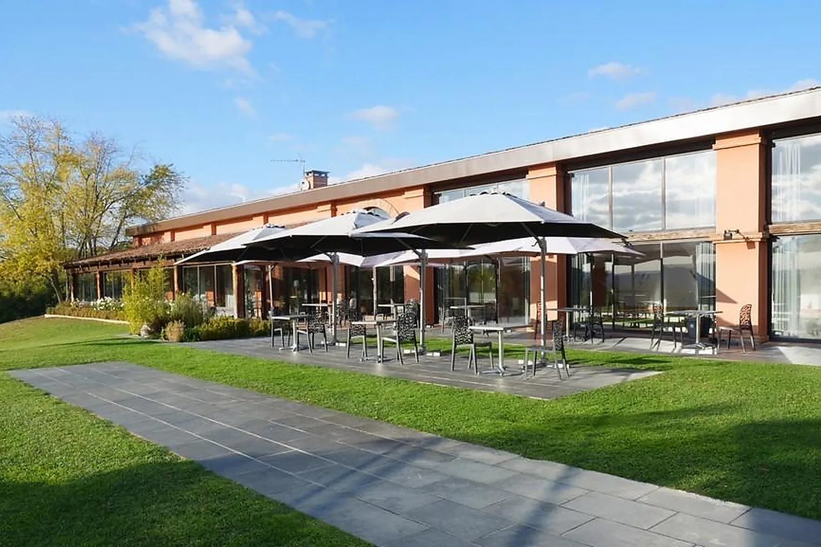 Lieux événementiels, DOMAINE GOLF ESTOLOSA