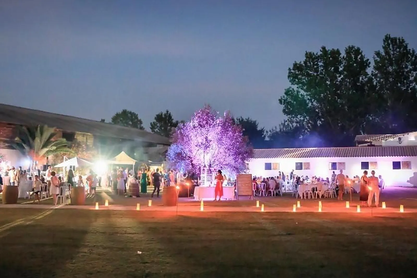 Lieux événementiels, DOMAINE HASTA LUEGO