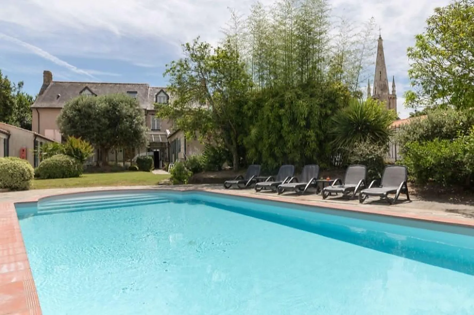 Lieux événementiels, DOMAINE LE MARTINET