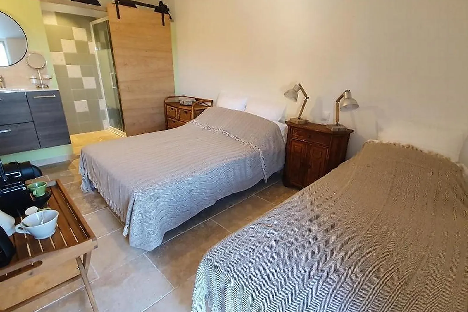 Lieux événementiels, DOMAINE LES BAYLES