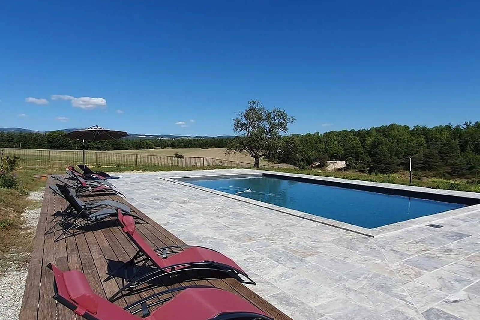 Lieux événementiels, DOMAINE LES BAYLES