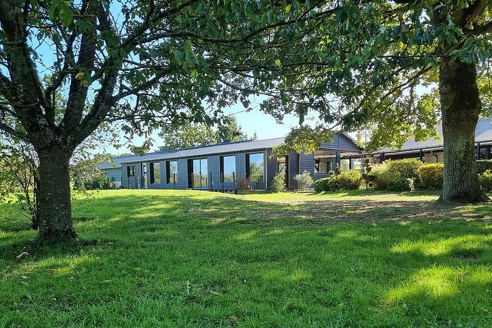 Lieux événementiels, DOMAINE LES COUETTES