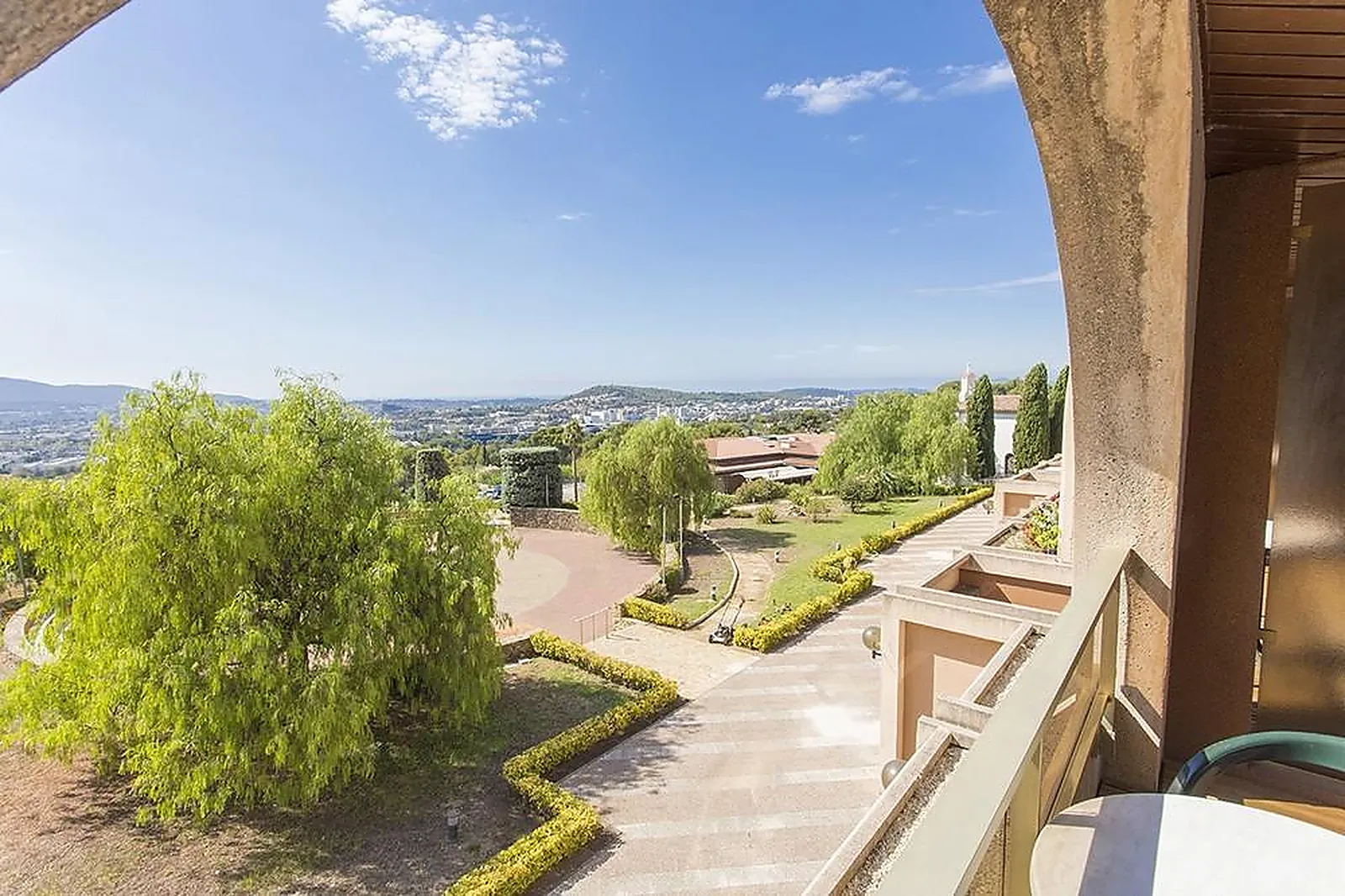 Lieux événementiels, DOMAINE LES GUEULES CASSÉES