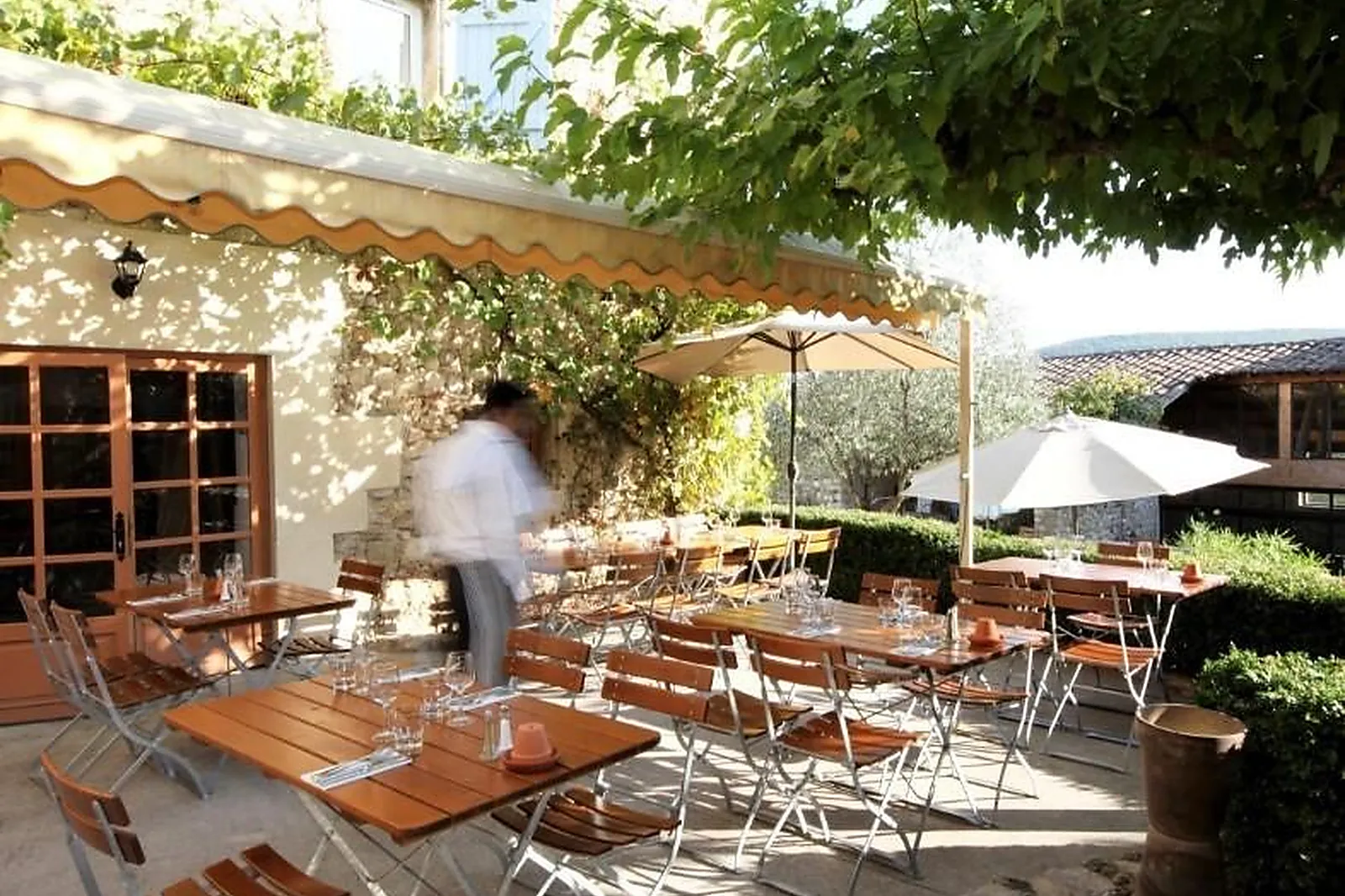 Lieux événementiels, DOMAINE LES MEJEONNES