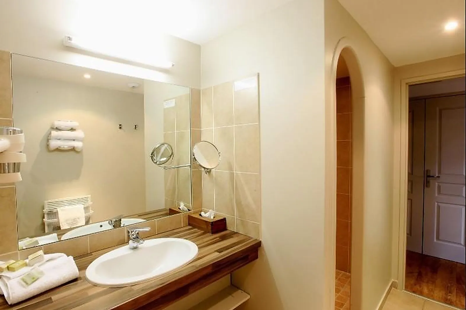 Lieux événementiels, DOMAINE LES MEJEONNES