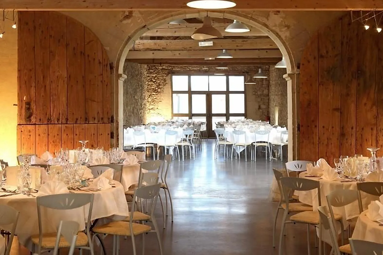 Lieux événementiels, DOMAINE LES MEJEONNES