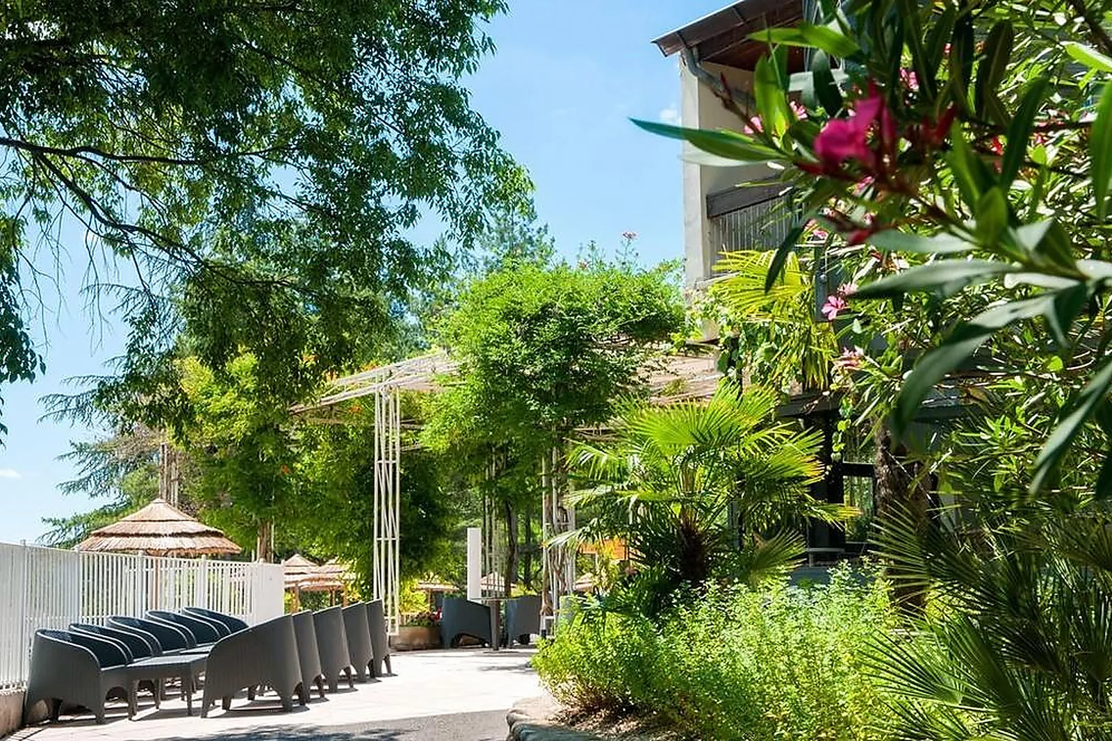 Lieux événementiels, DOMAINE LOU CAPITELLE AND SPA