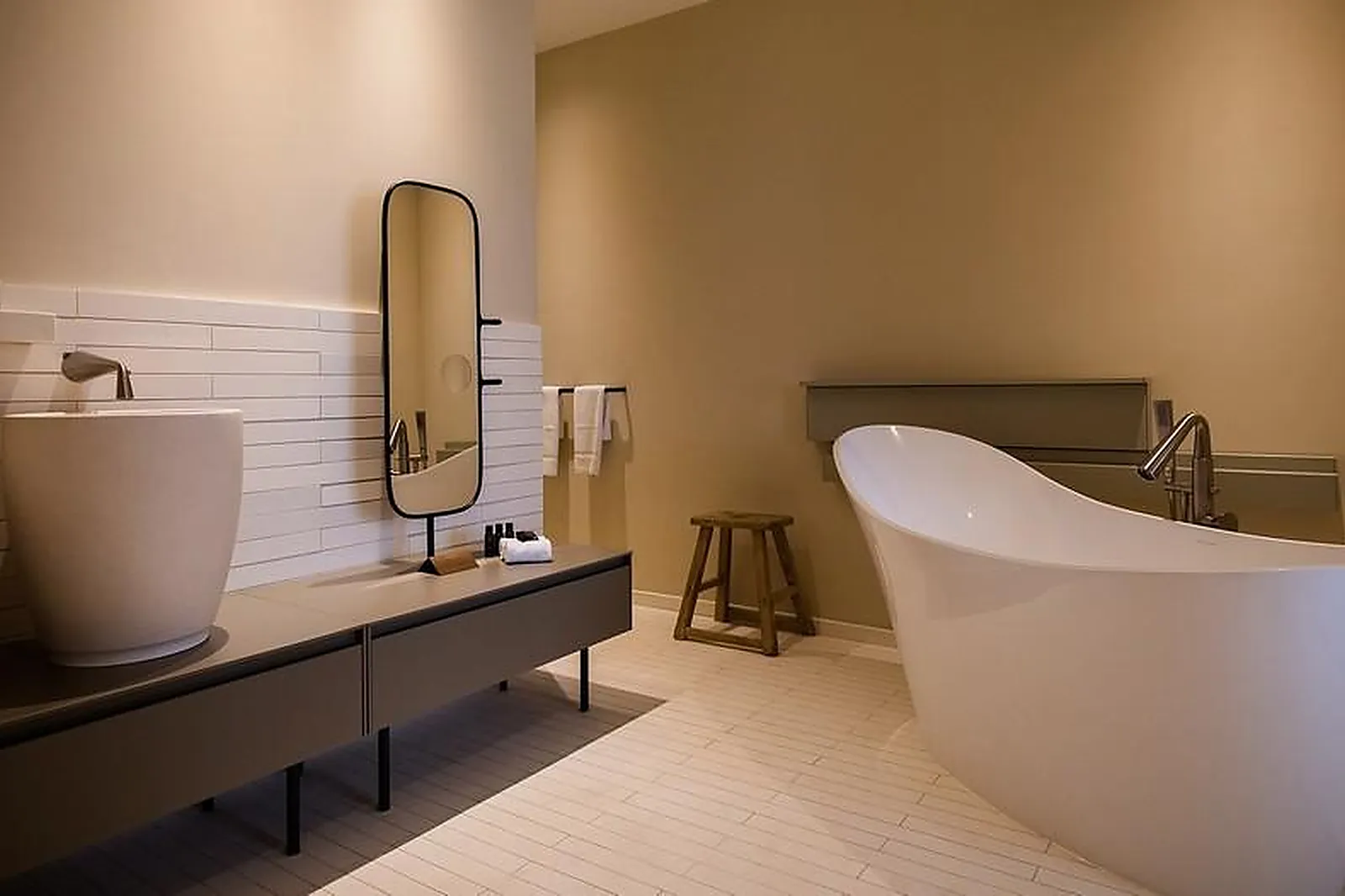 Lieux événementiels, DOMAINE MISINCU