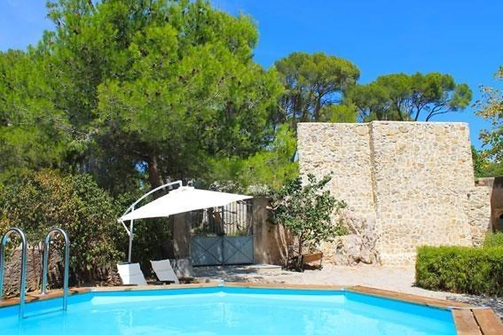 Lieux événementiels, DOMAINE DE BESSILLES