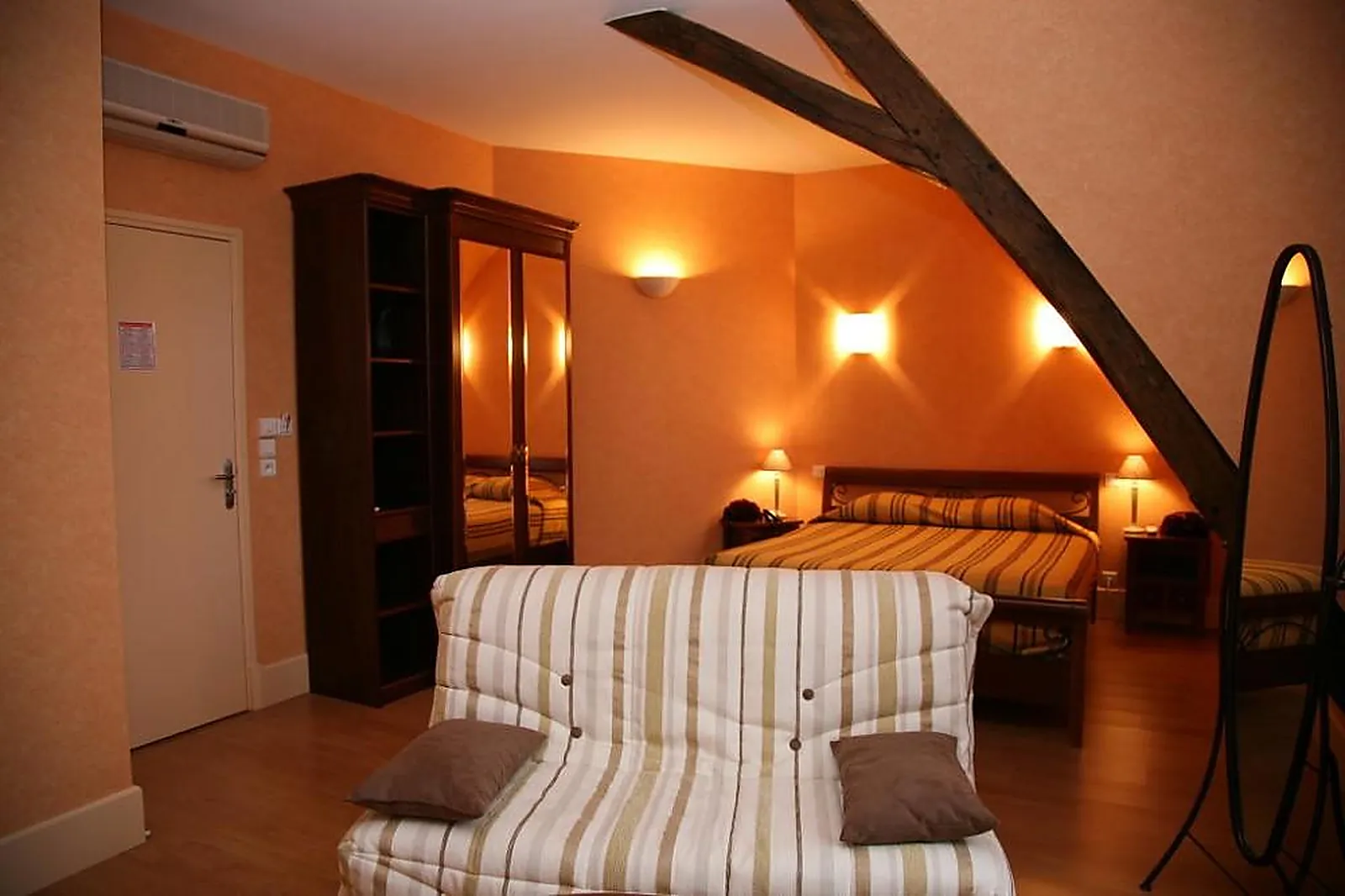 Lieux événementiels, DOMAINE DE CHANTEMERLE