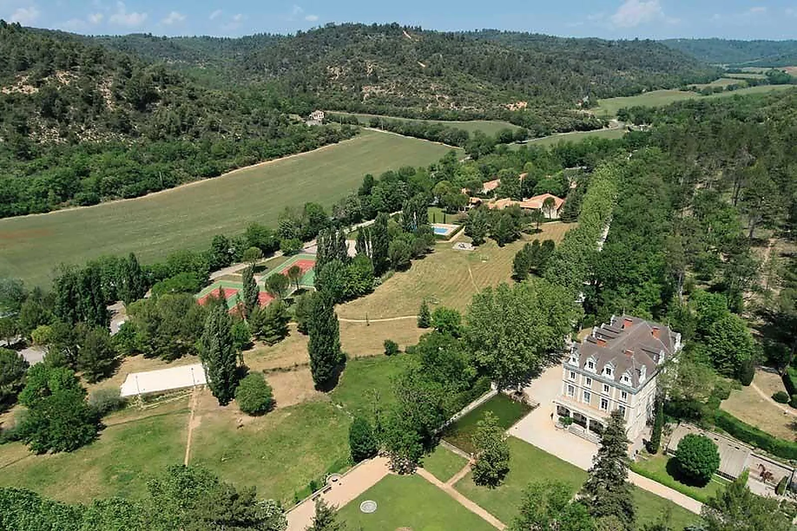 Lieux événementiels, DOMAINE DE CHÂTEAU LAVAL