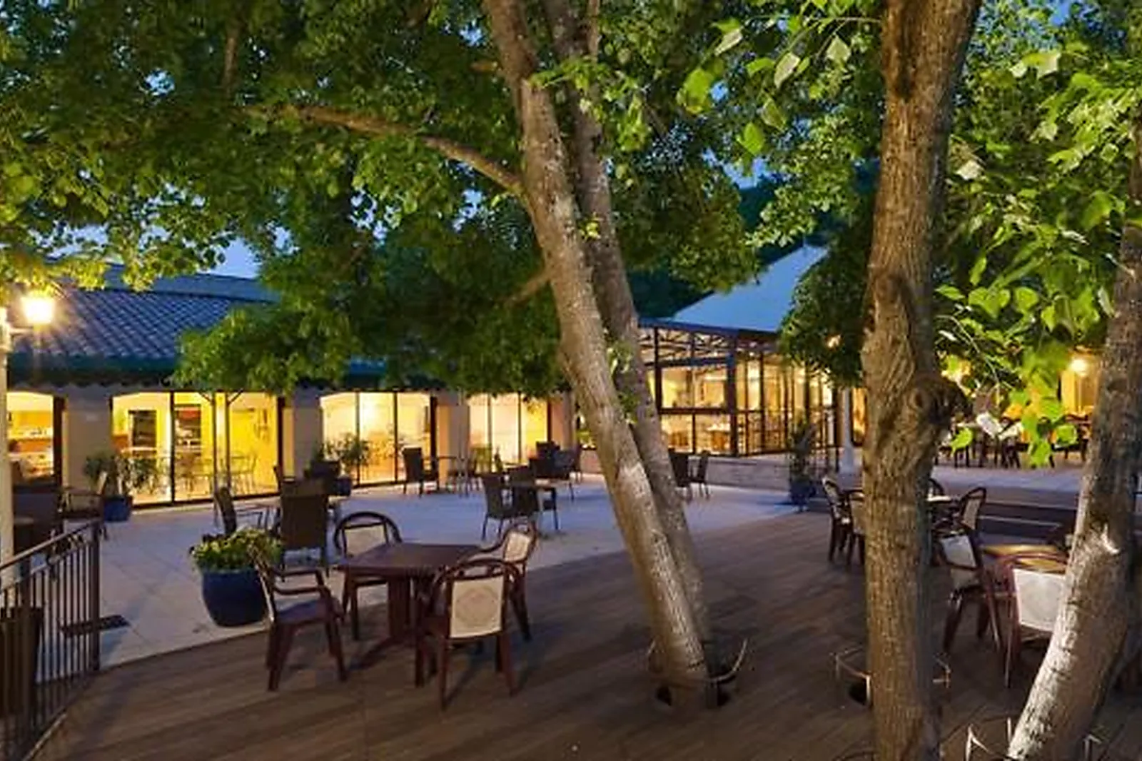 Lieux événementiels, DOMAINE DE CHÂTEAU LAVAL