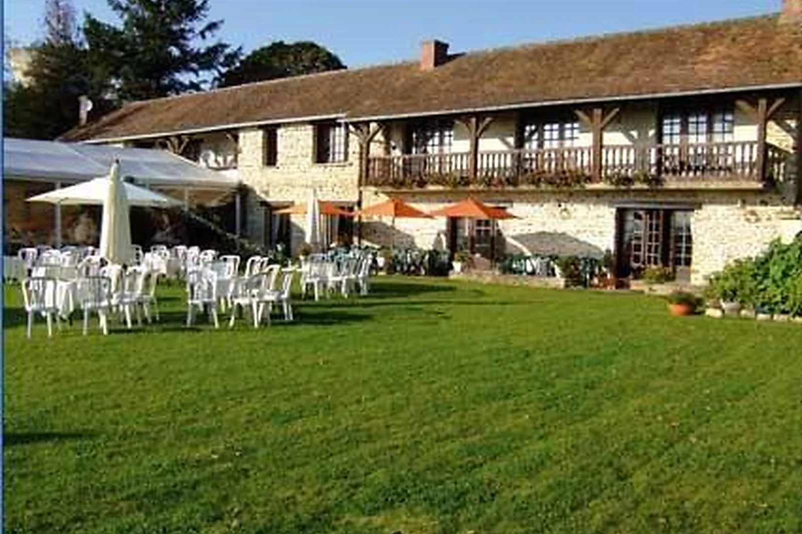 Lieux événementiels, DOMAINE DE FRAGAN