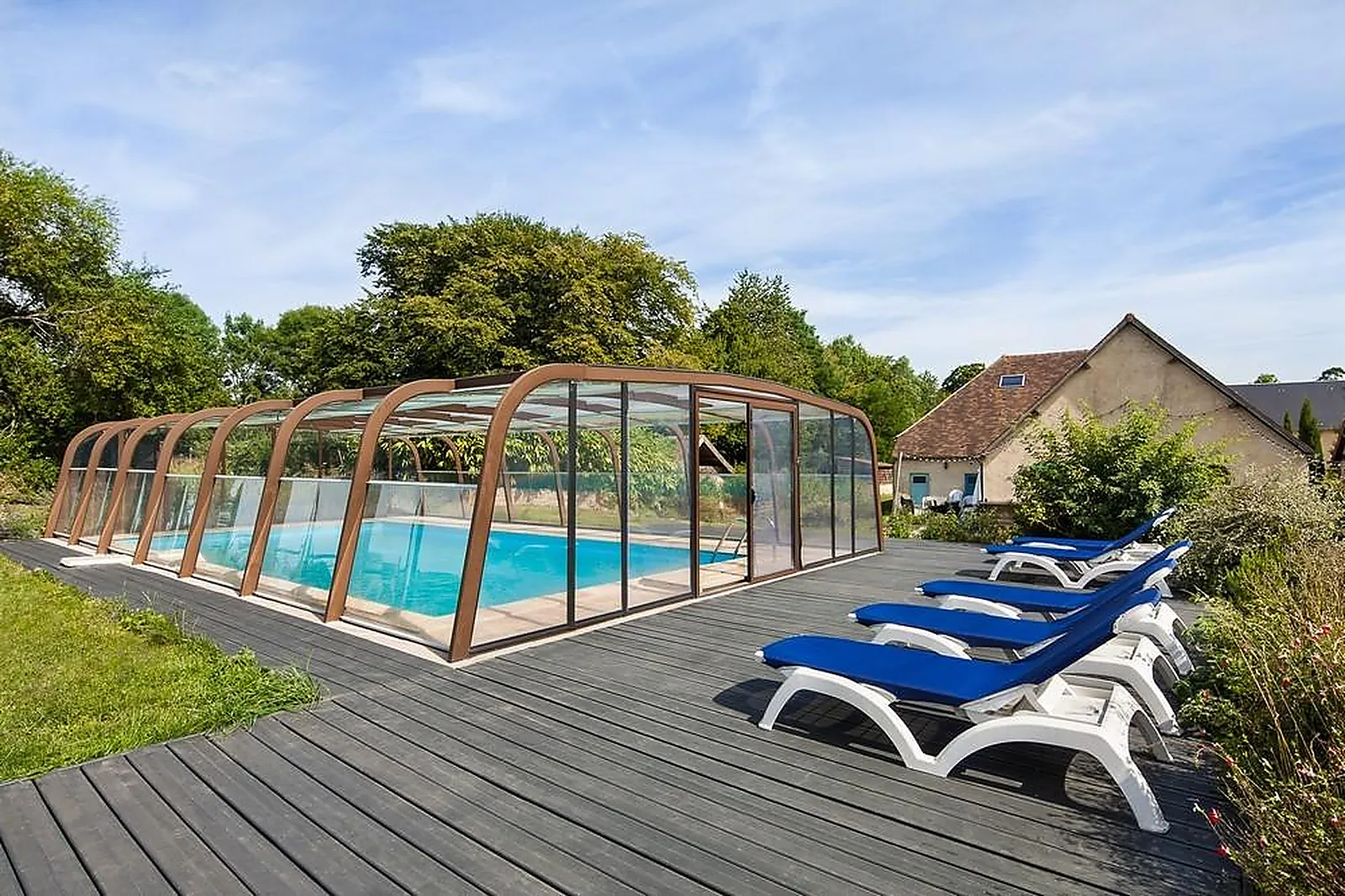 Lieux événementiels, DOMAINE DE LA COUR