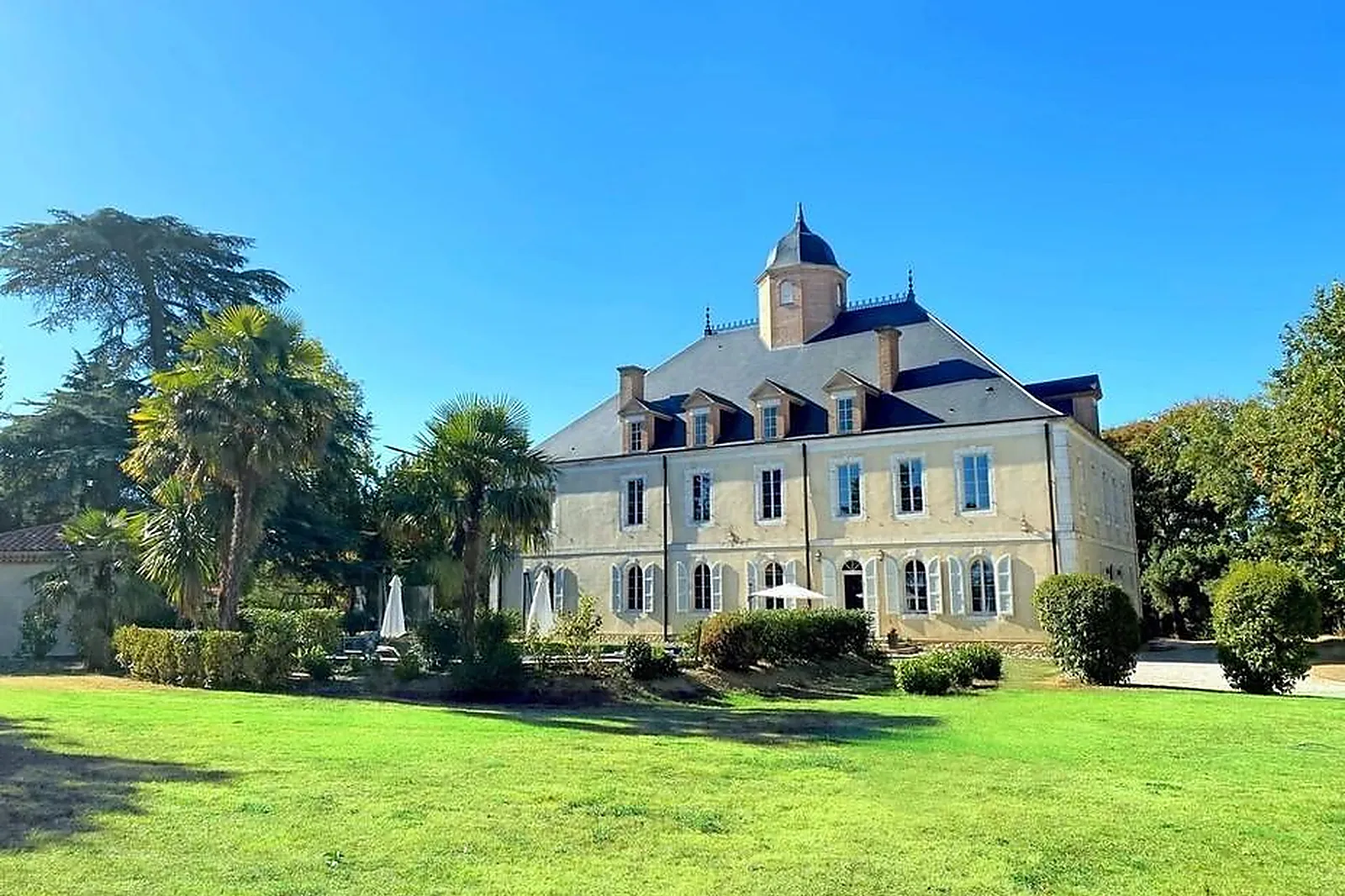 Lieux événementiels, DOMAINE DE LAUZIN