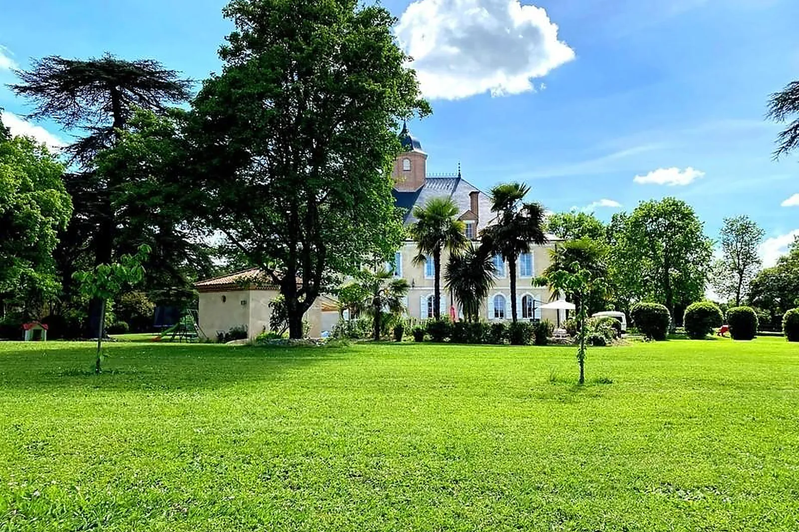 Lieux événementiels, DOMAINE DE LAUZIN