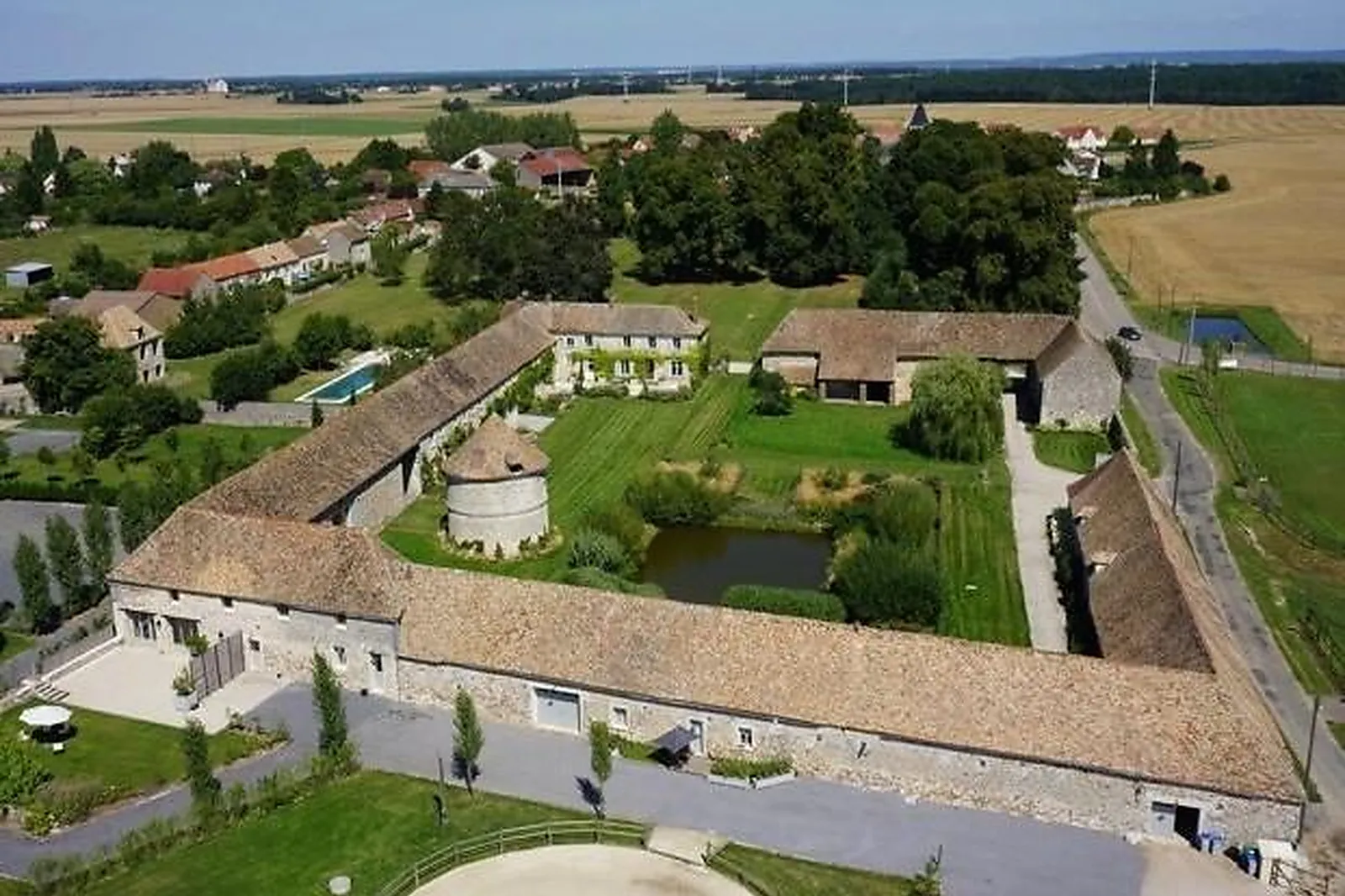 Lieux événementiels, DOMAINE DE MAUVOISIN