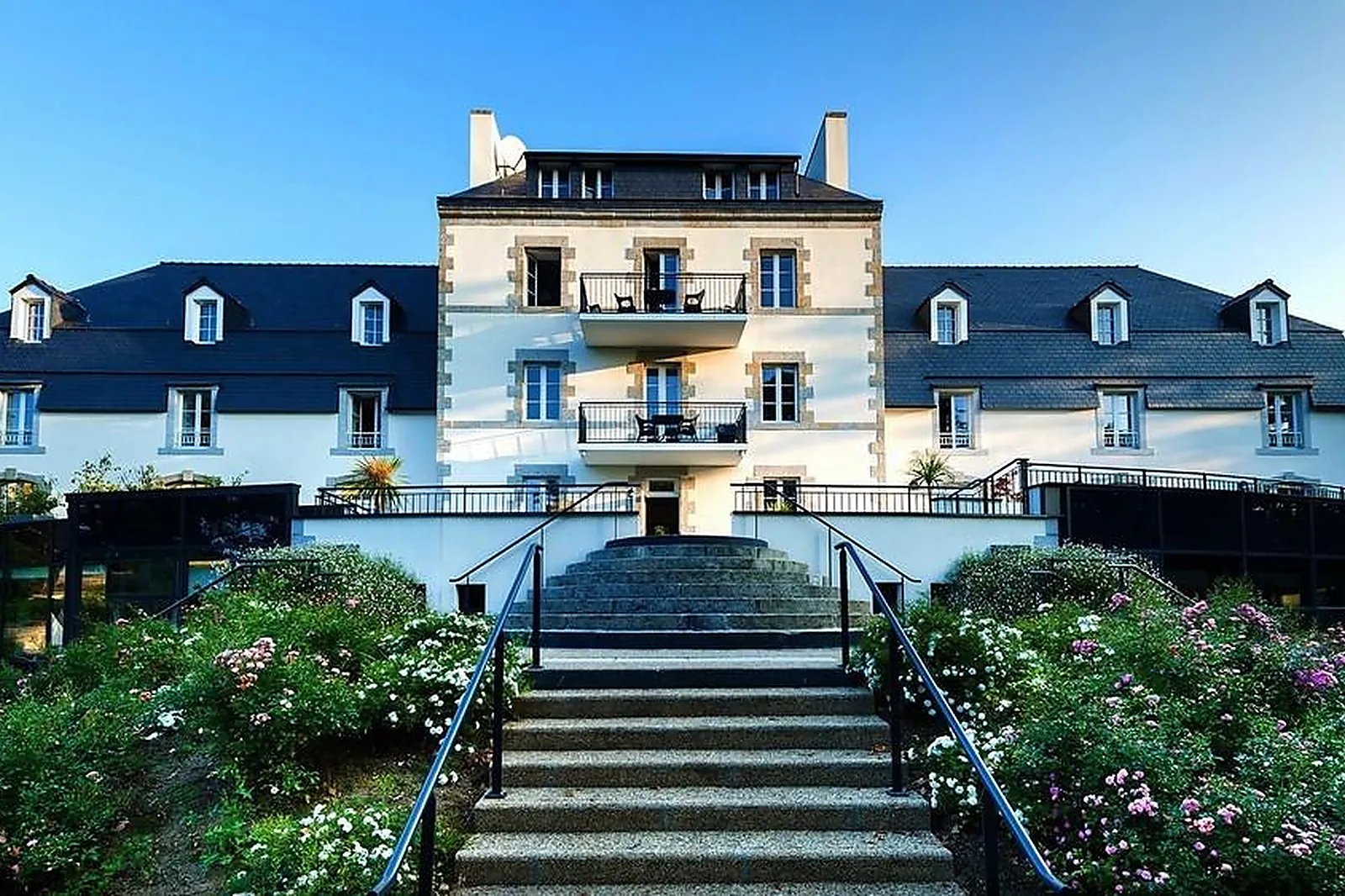 Lieux événementiels, DOMAINE DE PONT AVEN ART GALLERY RESORT