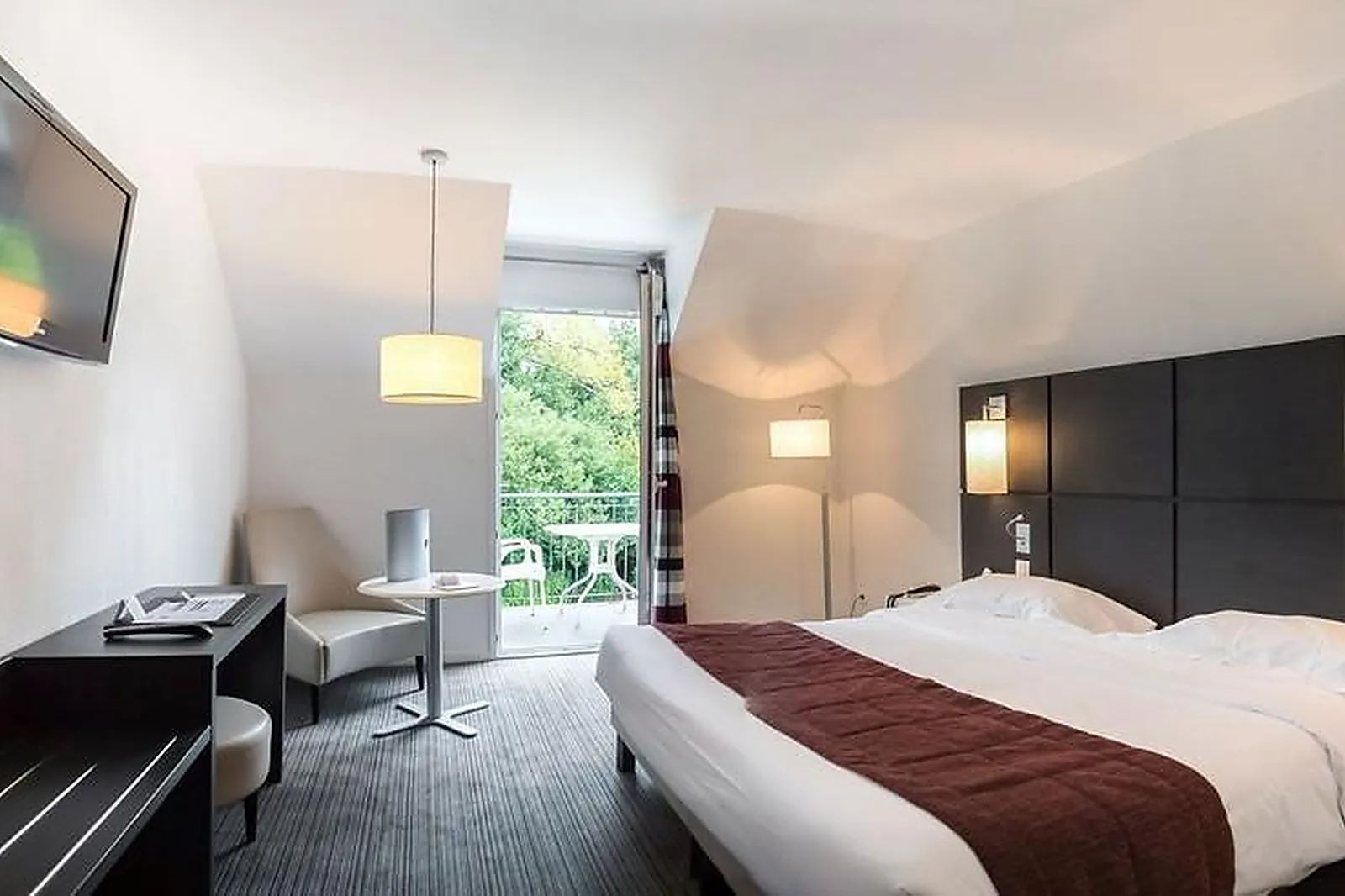 Lieux événementiels, DOMAINE DE PONT AVEN ART GALLERY RESORT