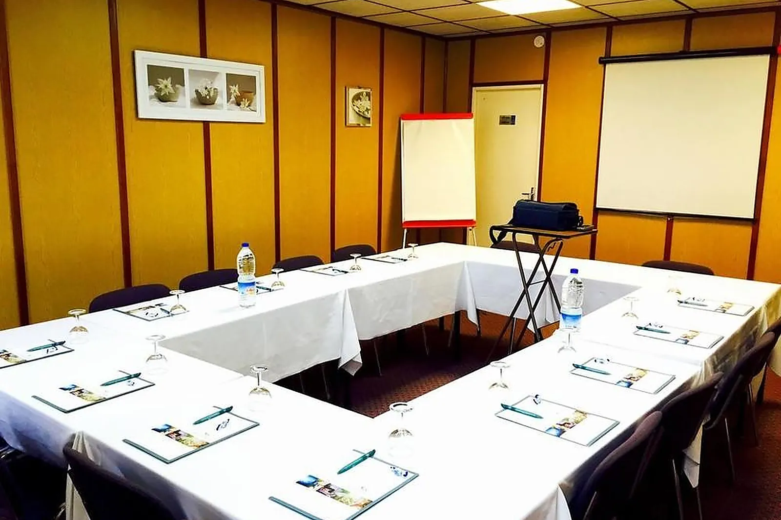 Lieux événementiels, DOMAINE DE ROULLET