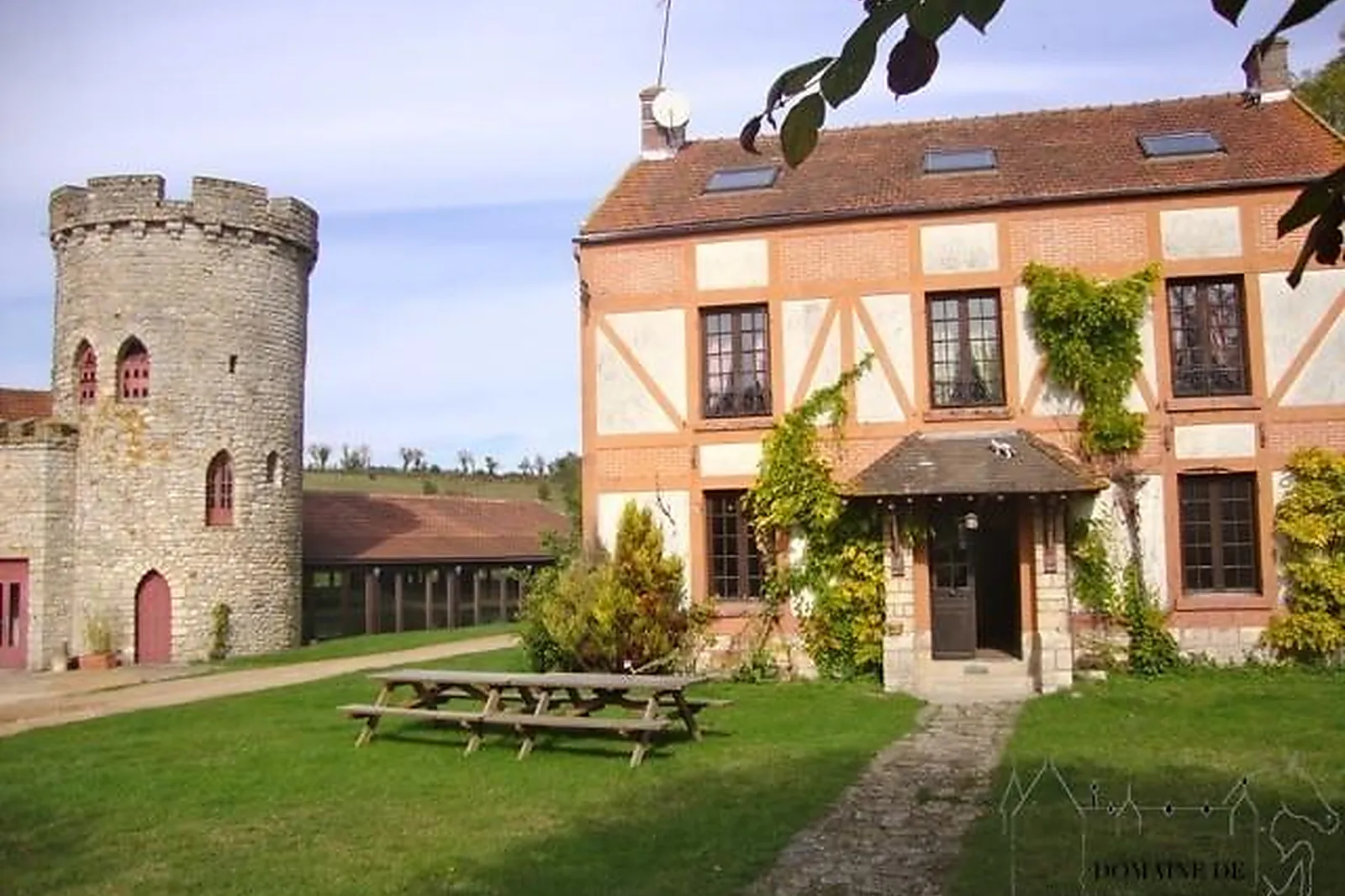 Lieux événementiels, DOMAINE DE SERAINCOURT