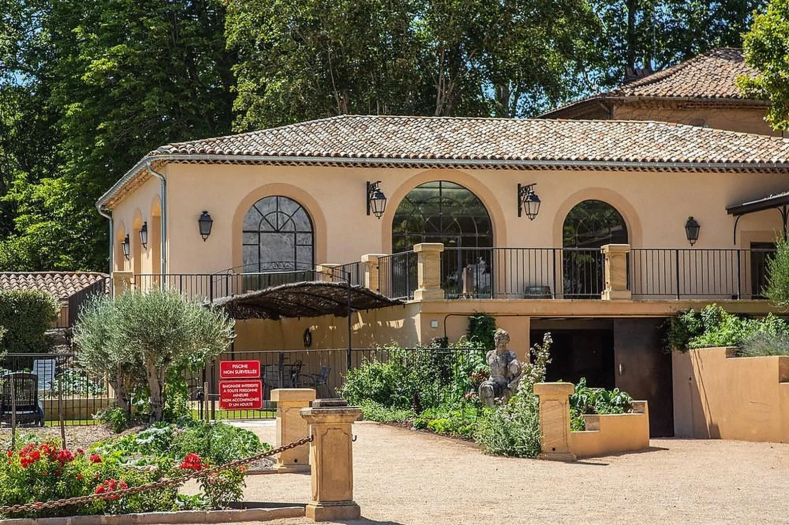 Lieux événementiels, DOMAINE DE VALBRILLANT