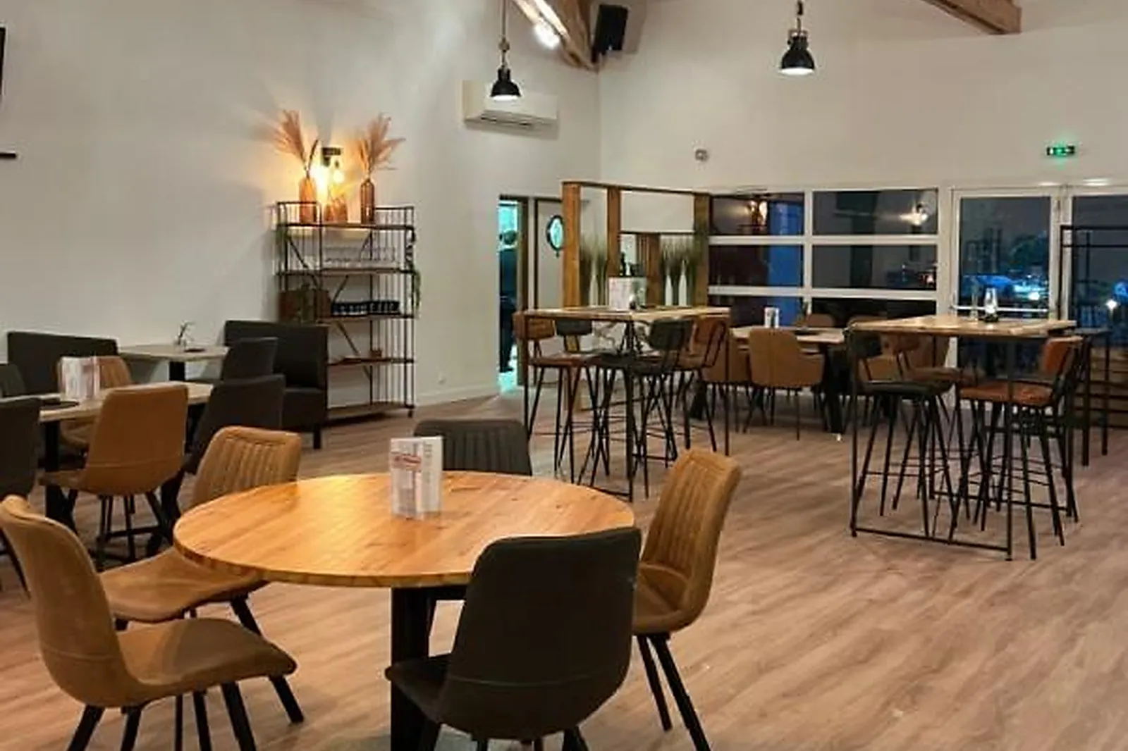 Lieux événementiels, DOMAINE DE YAKA