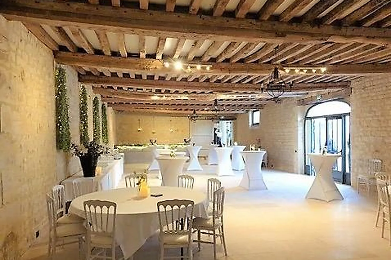 Lieux événementiels, DOMAINE DE LA COUR DES LYS