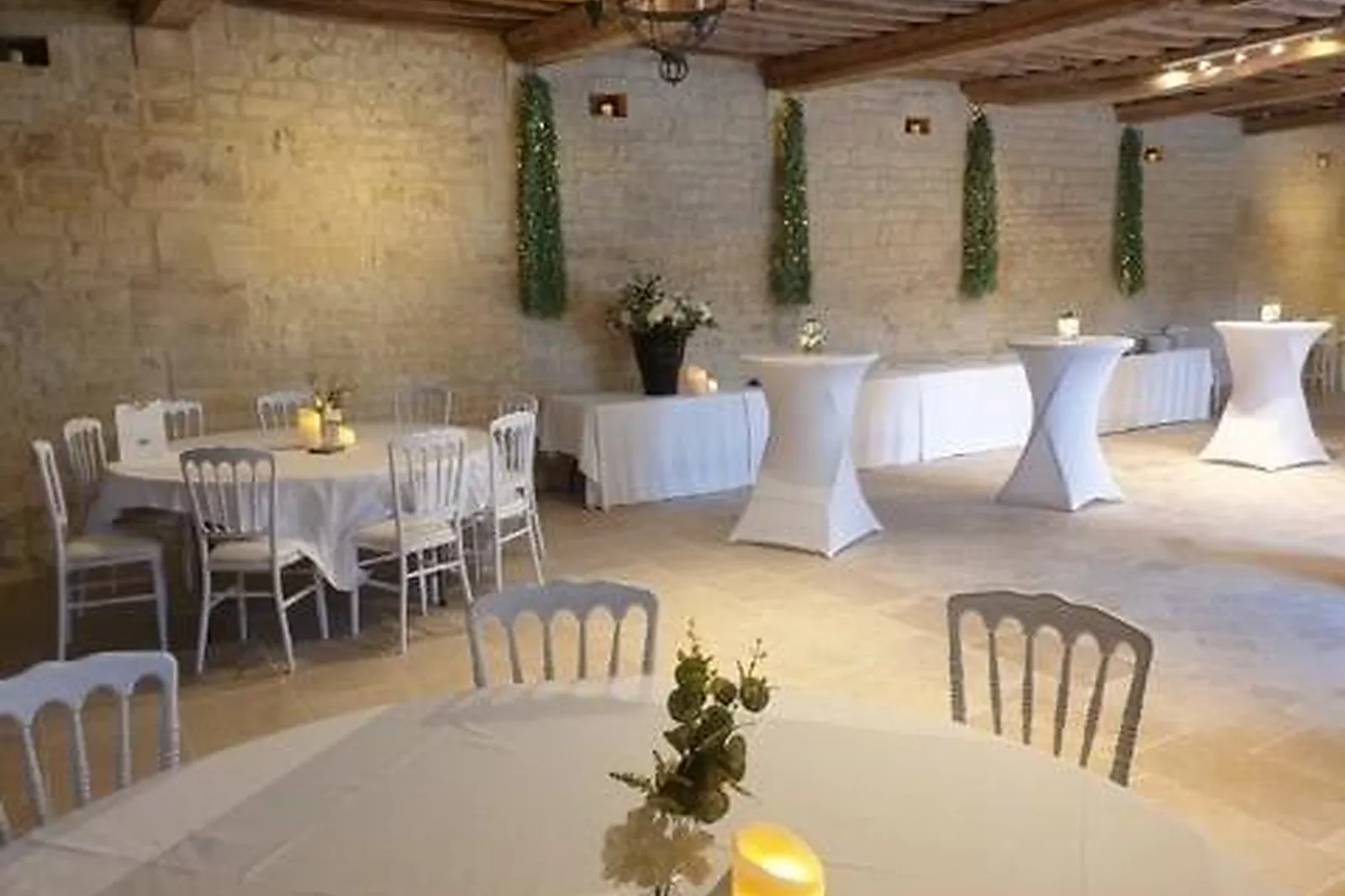 Lieux événementiels, DOMAINE DE LA COUR DES LYS