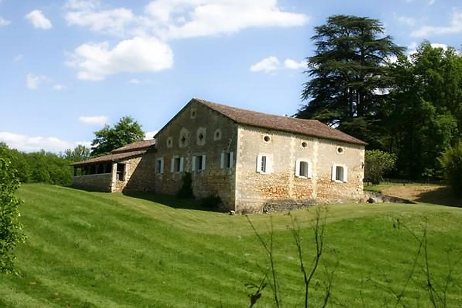 Lieux événementiels, DOMAINE DE LA LÉOTARDIE