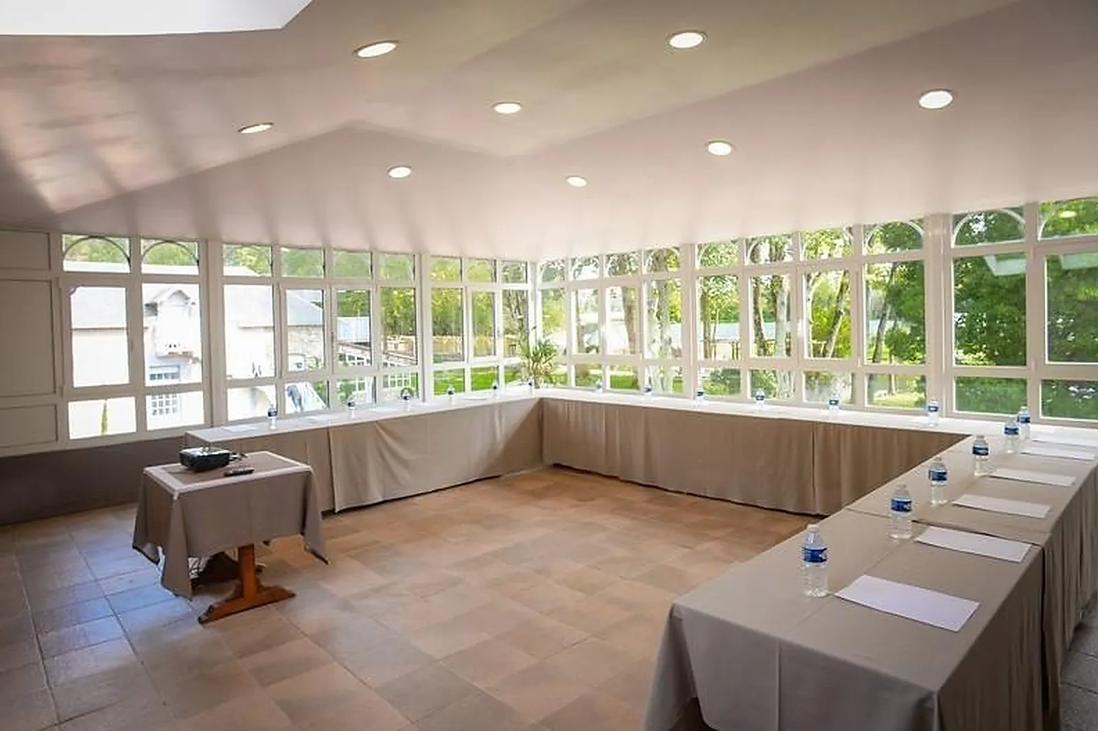 Lieux événementiels, DOMAINE DE LA PALOMBE