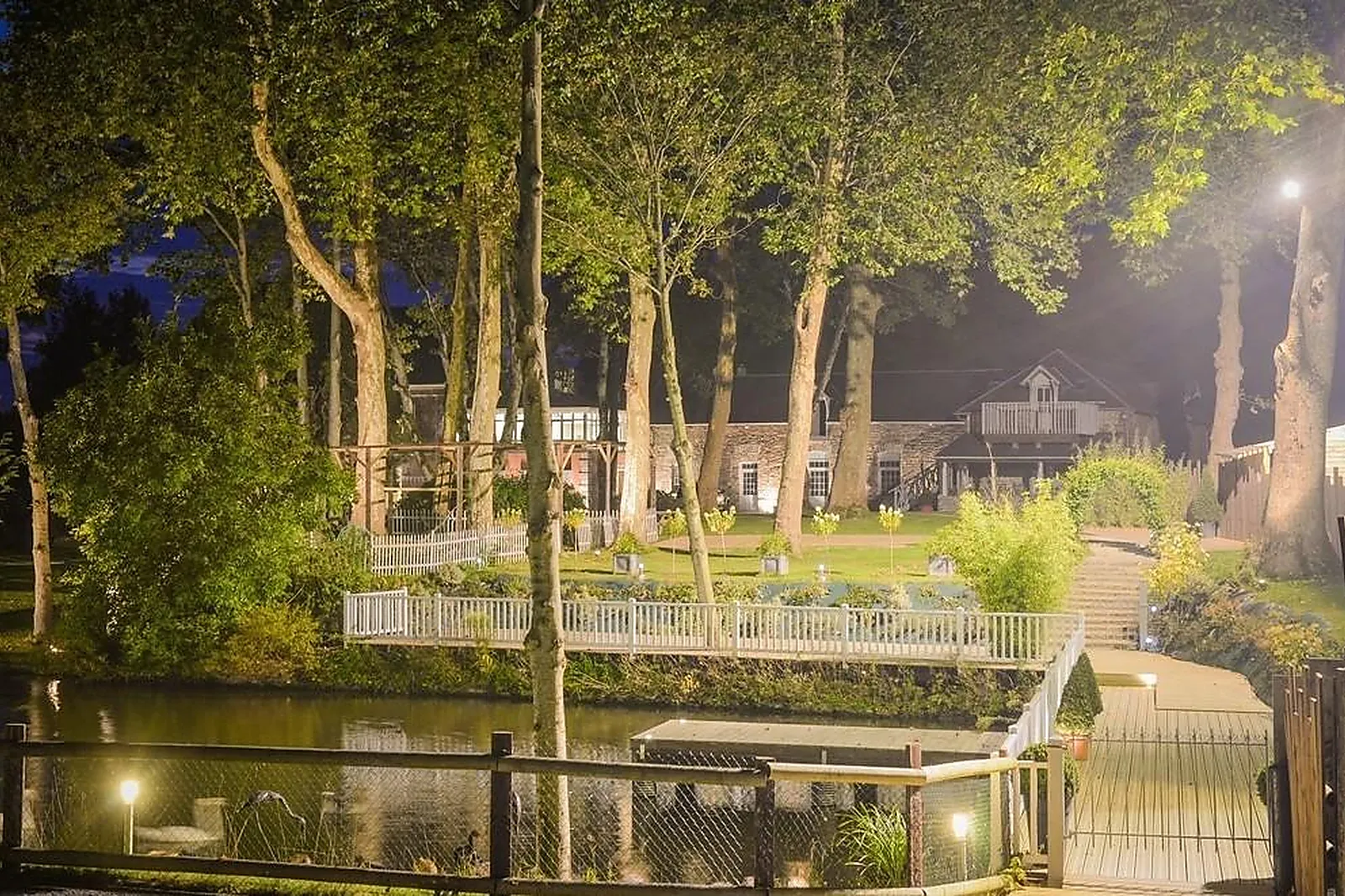 Lieux événementiels, DOMAINE DE LA PALOMBE