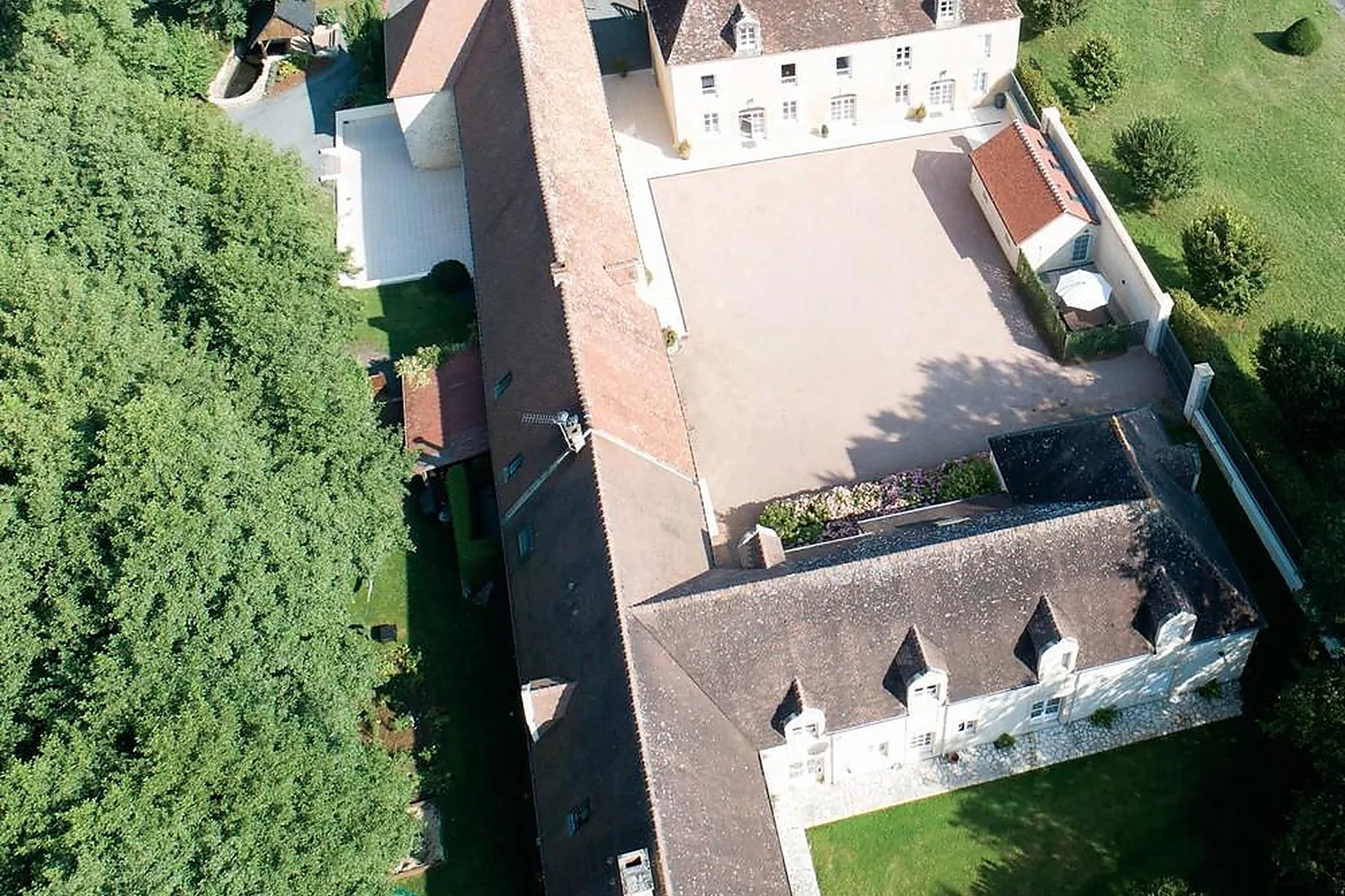 Lieux événementiels, DOMAINE DE LA TOUR
