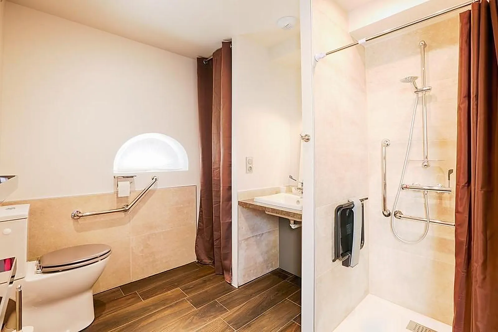 Lieux événementiels, DOMAINE DE LA TOUR