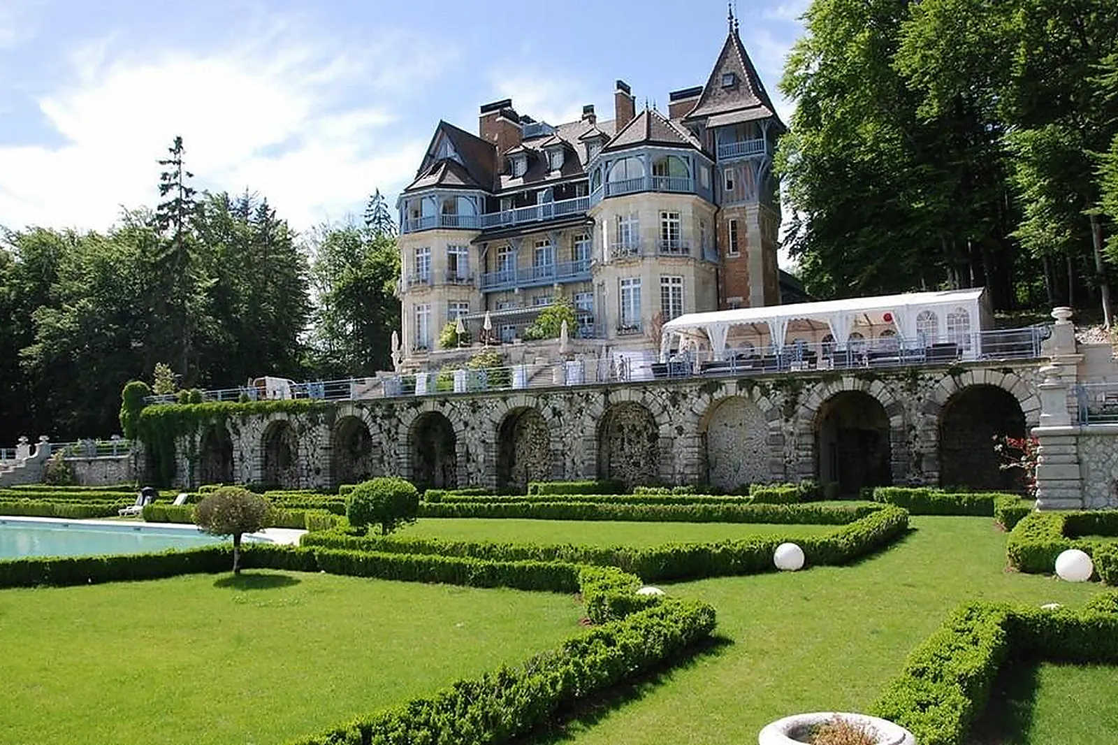 Lieux événementiels, DOMAINE DES AVENIÈRES