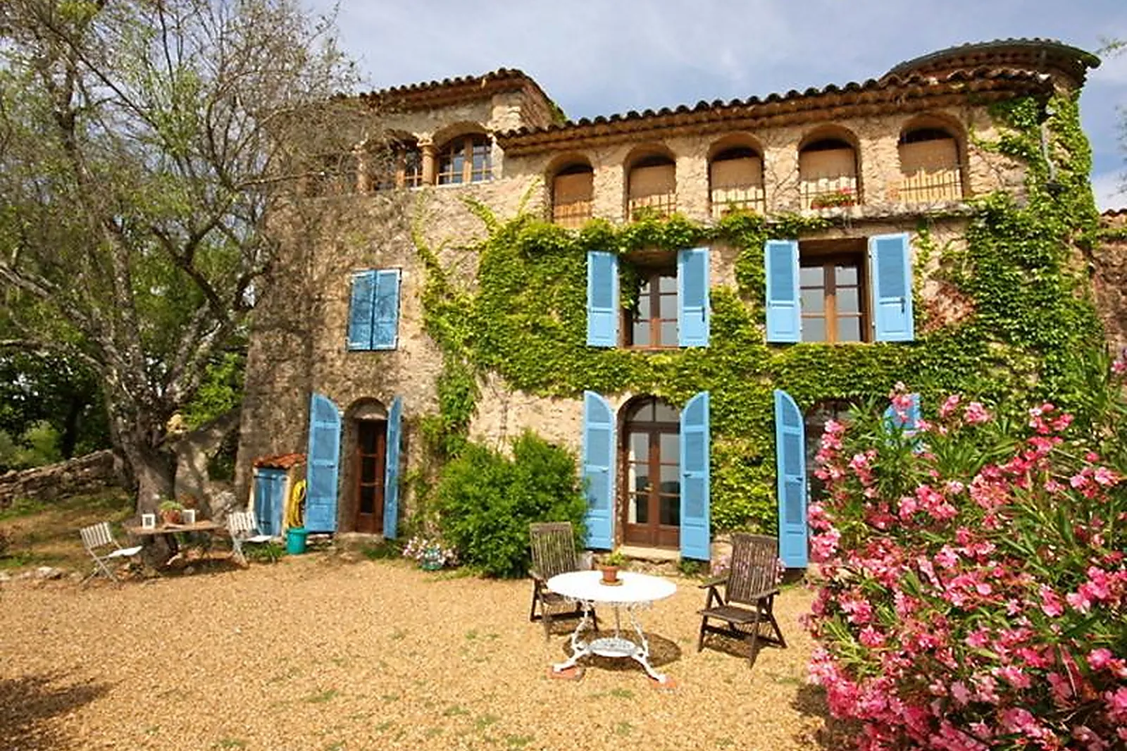 Lieux événementiels, DOMAINE DES BRUGUIÈRES