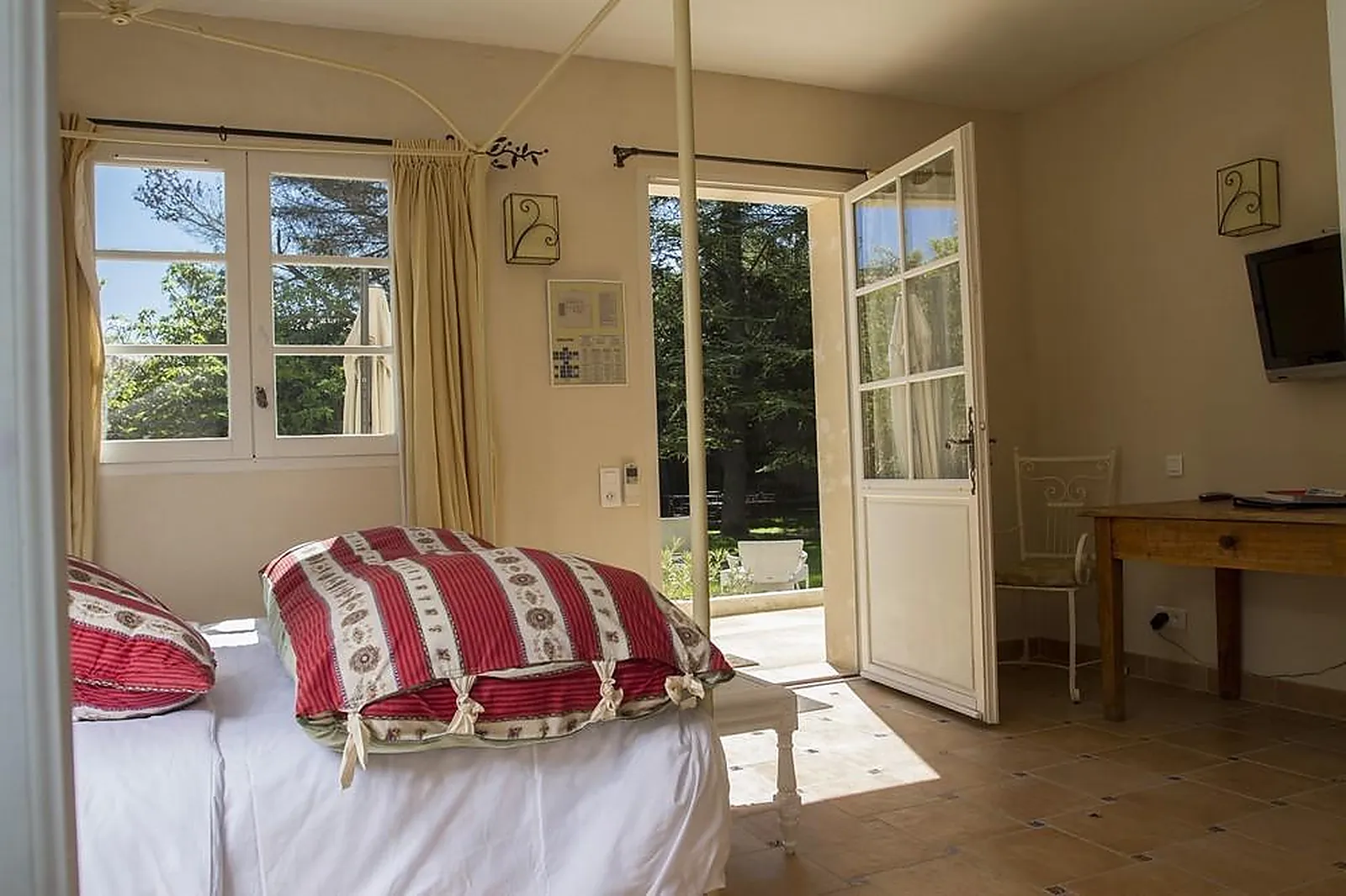 Lieux événementiels, DOMAINE DES ESCAUNES