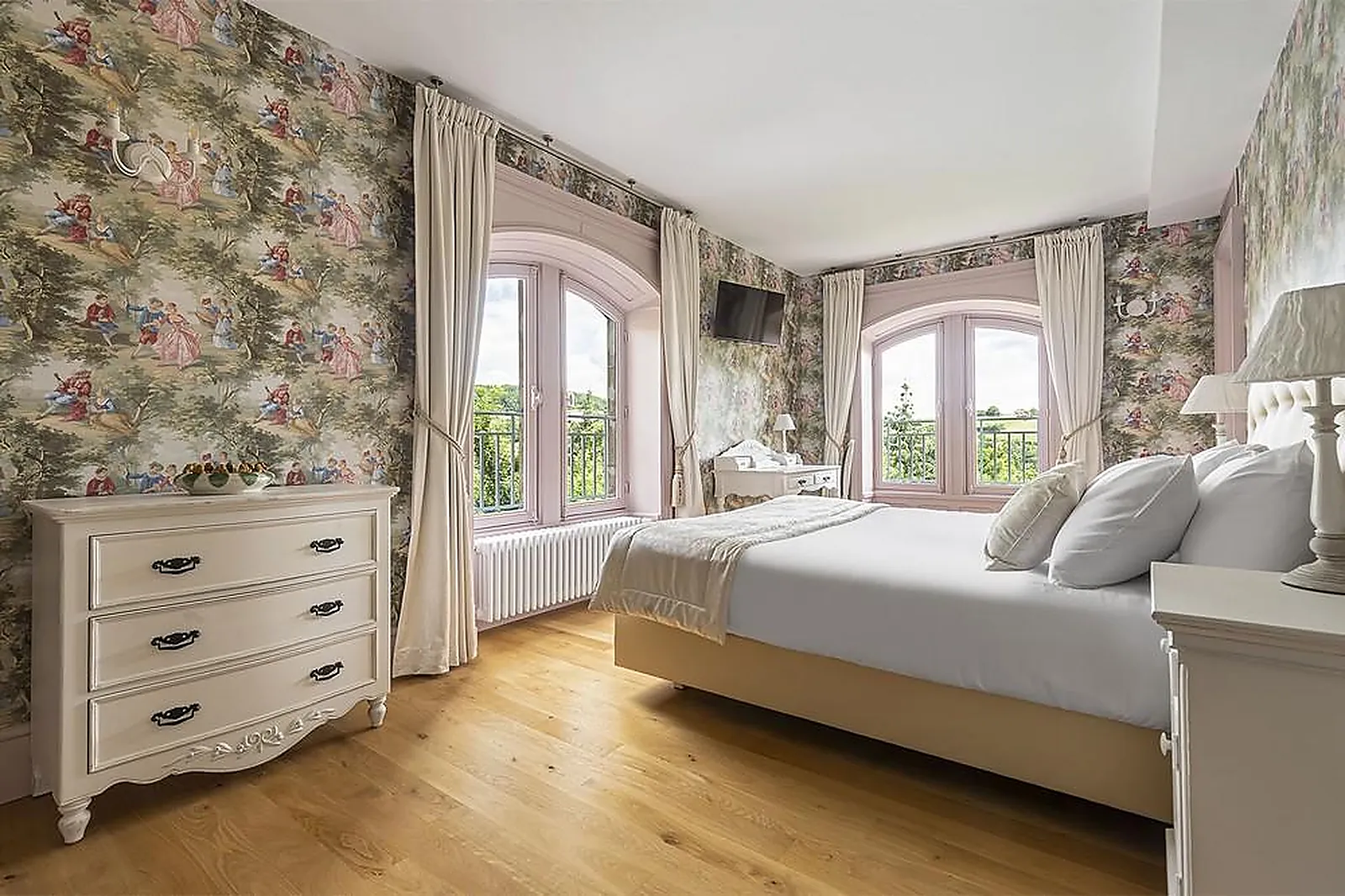 Lieux événementiels, DOMAINE DES HALLES