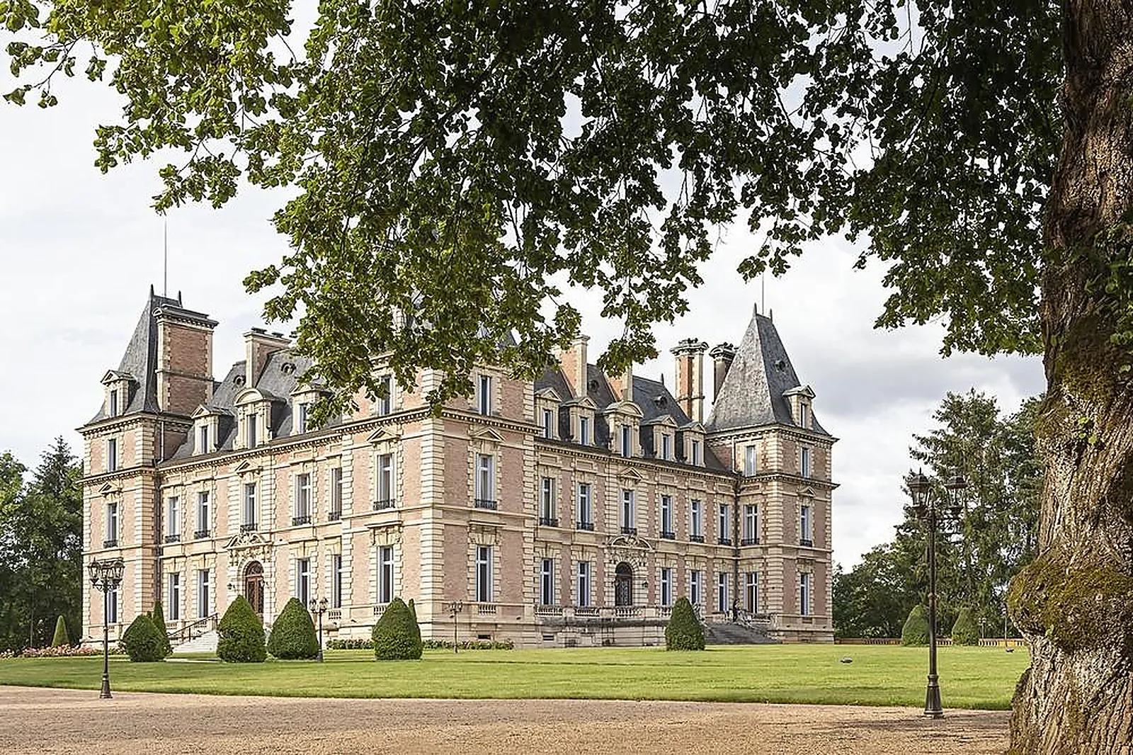 Lieux événementiels, DOMAINE DES HALLES